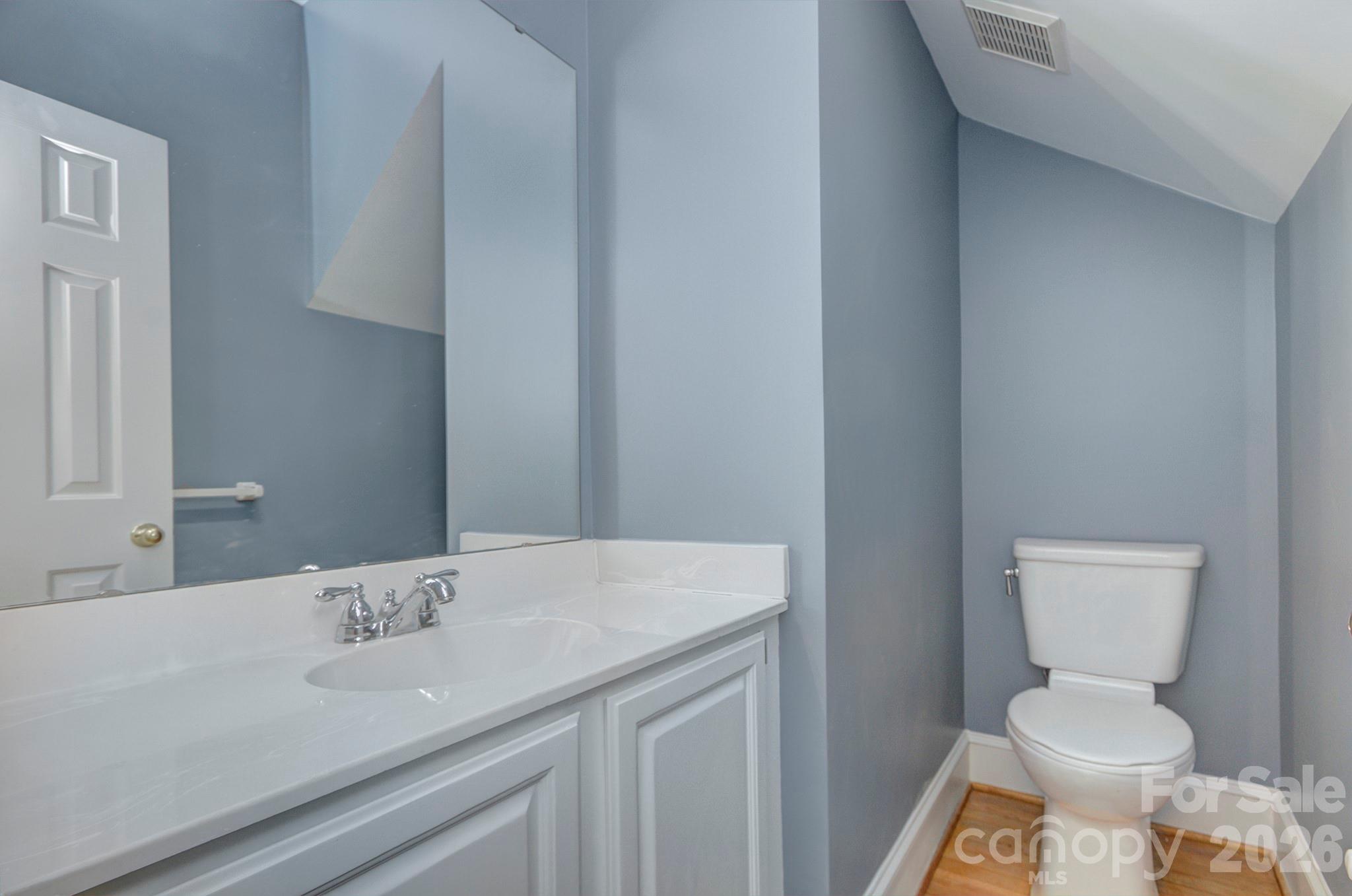2000 Victorian Place — Charlotte
