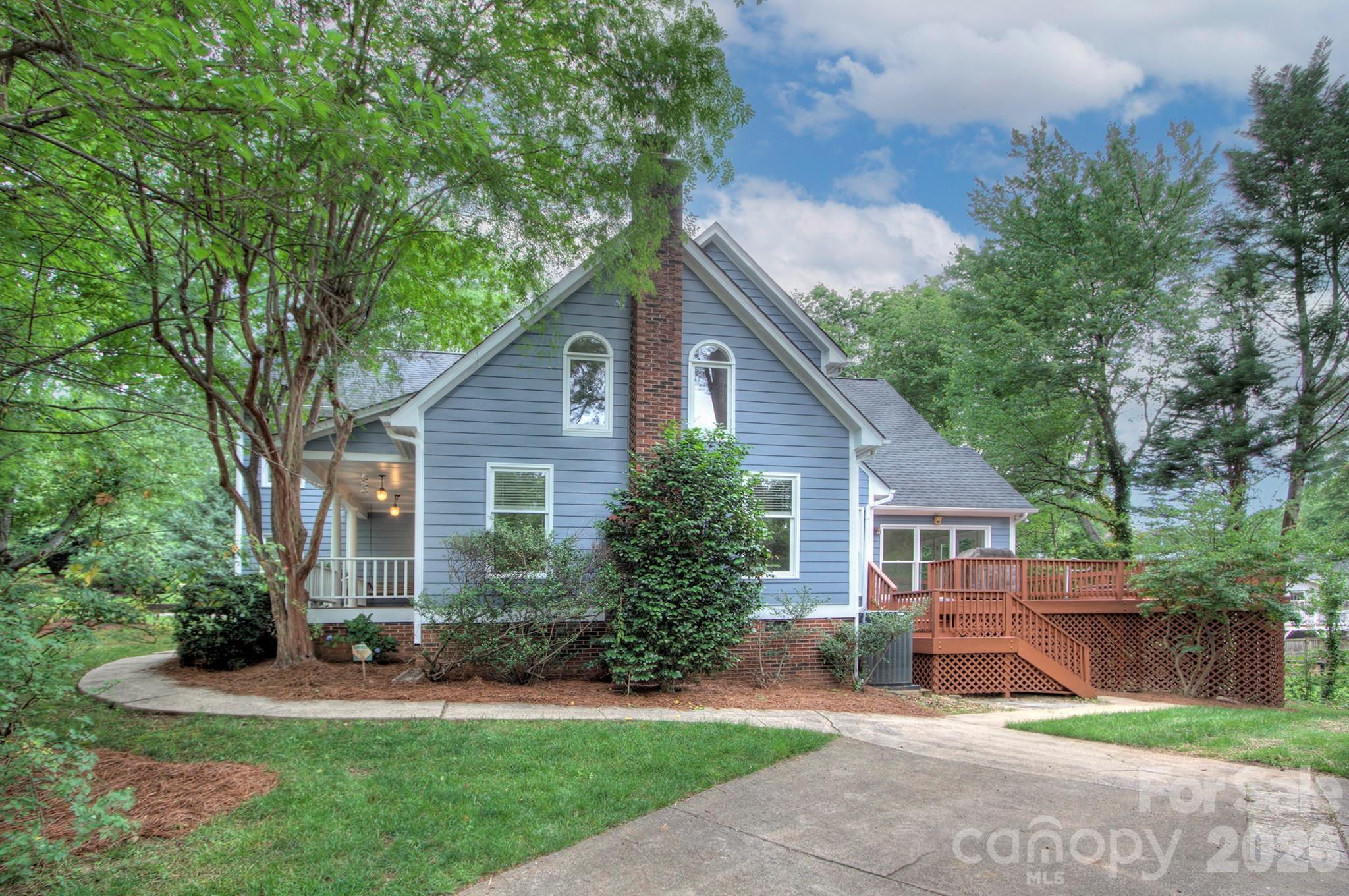 2000 Victorian Place — Charlotte