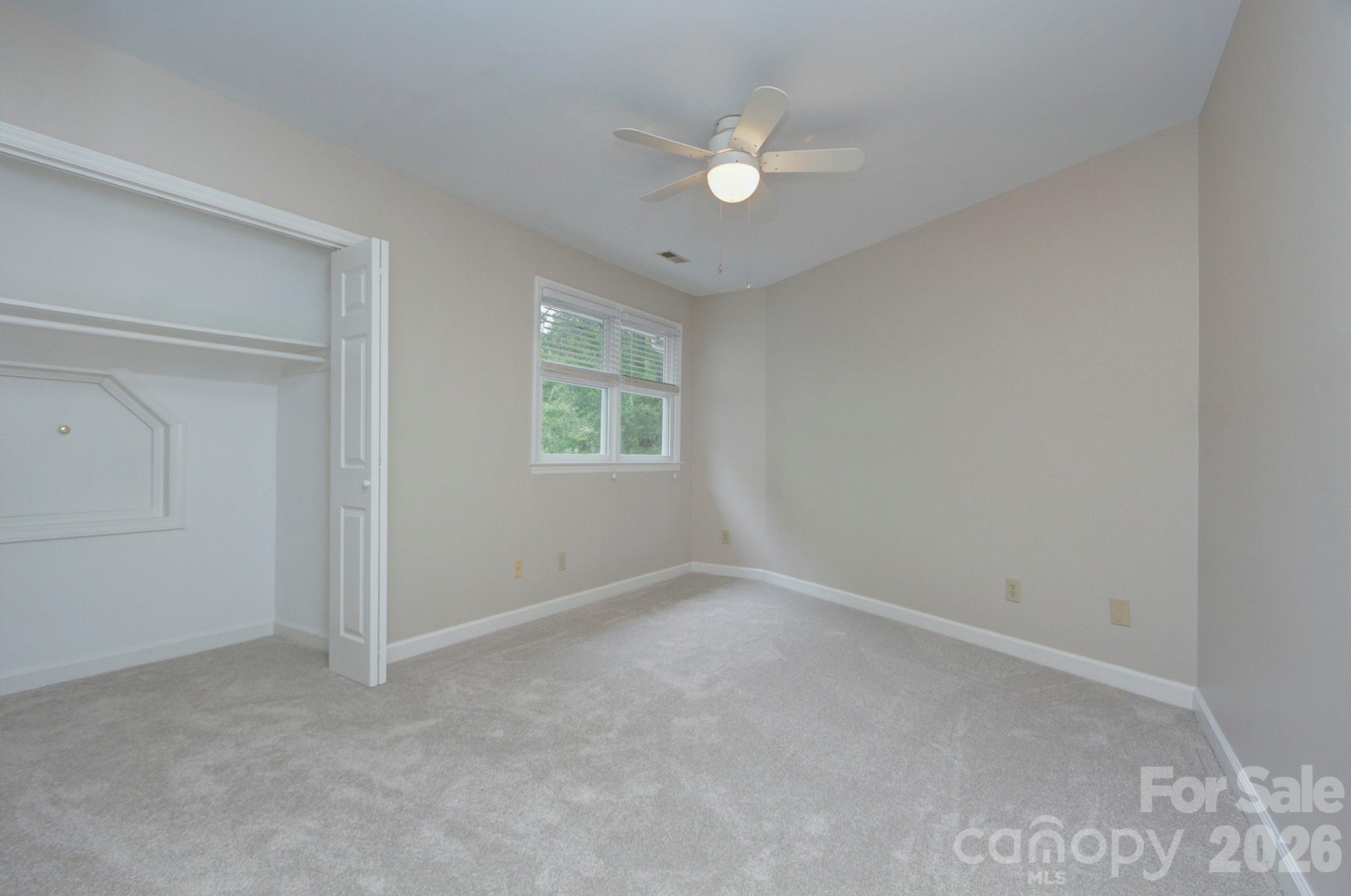2000 Victorian Place — Charlotte