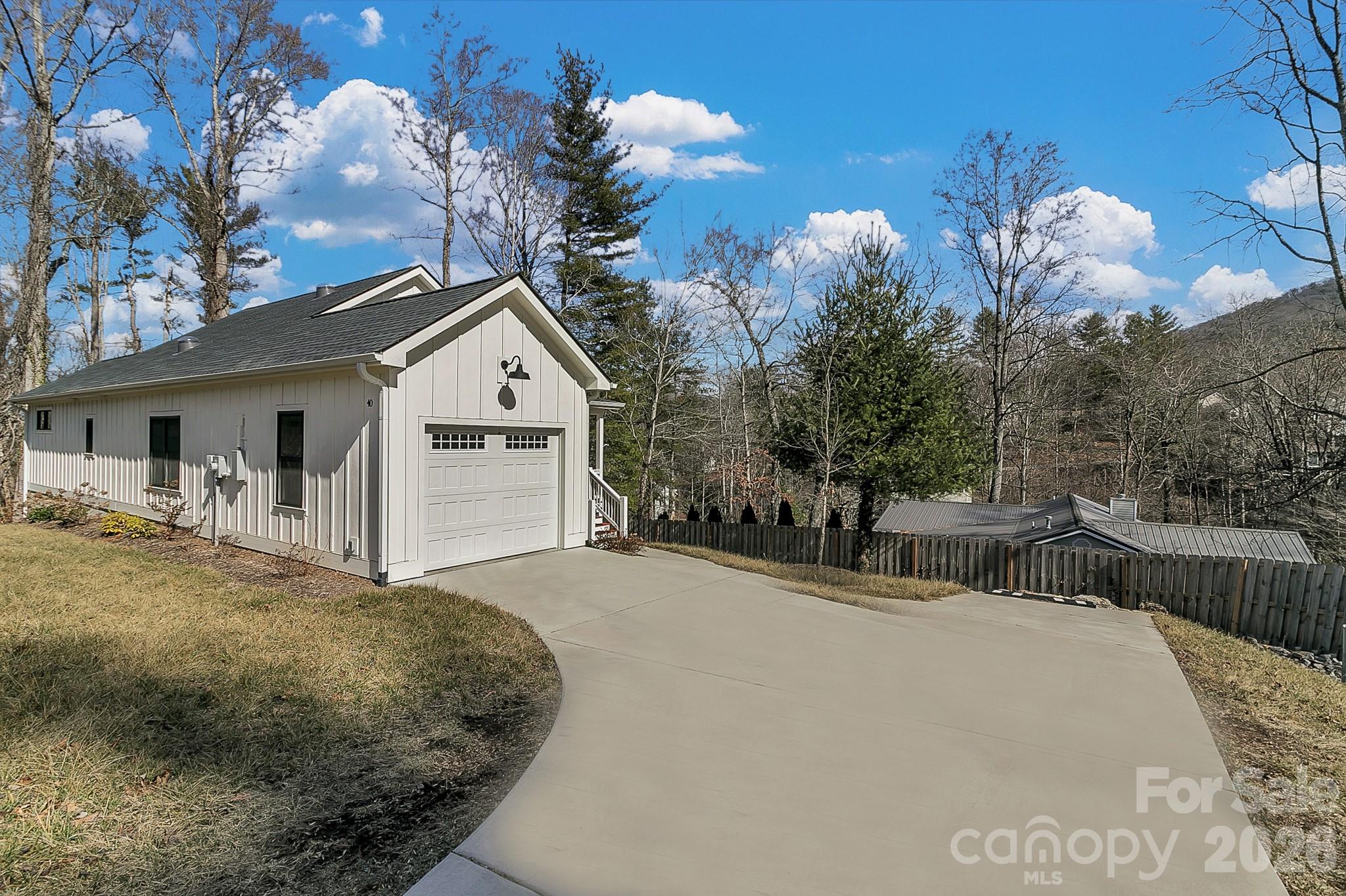 40 Rangeley Drive — Asheville