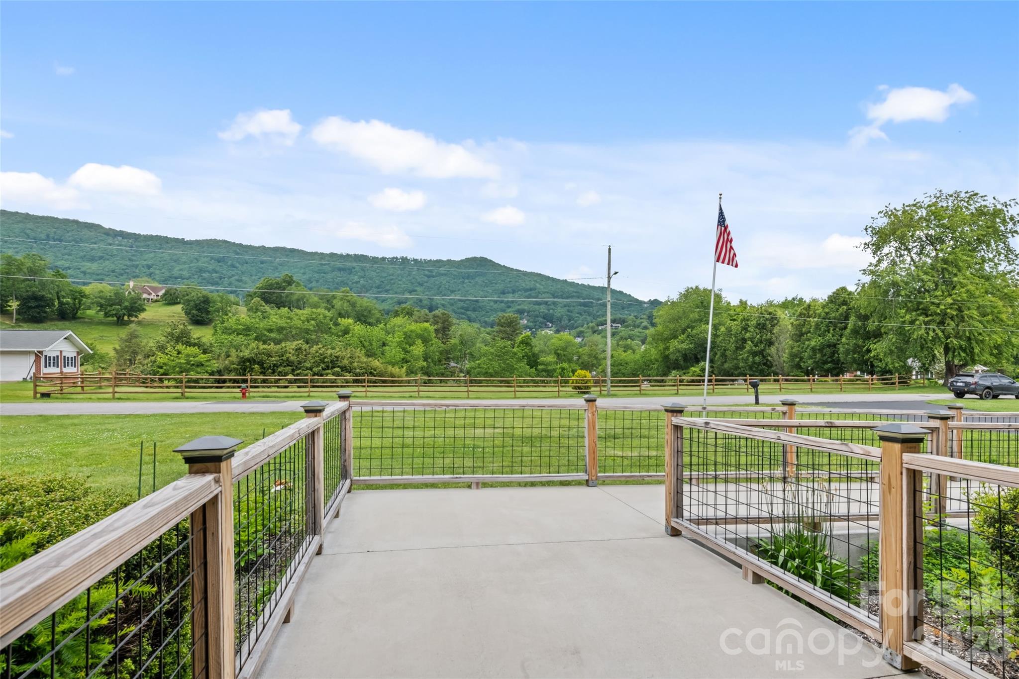 225 Valley View Terrace — Waynesville