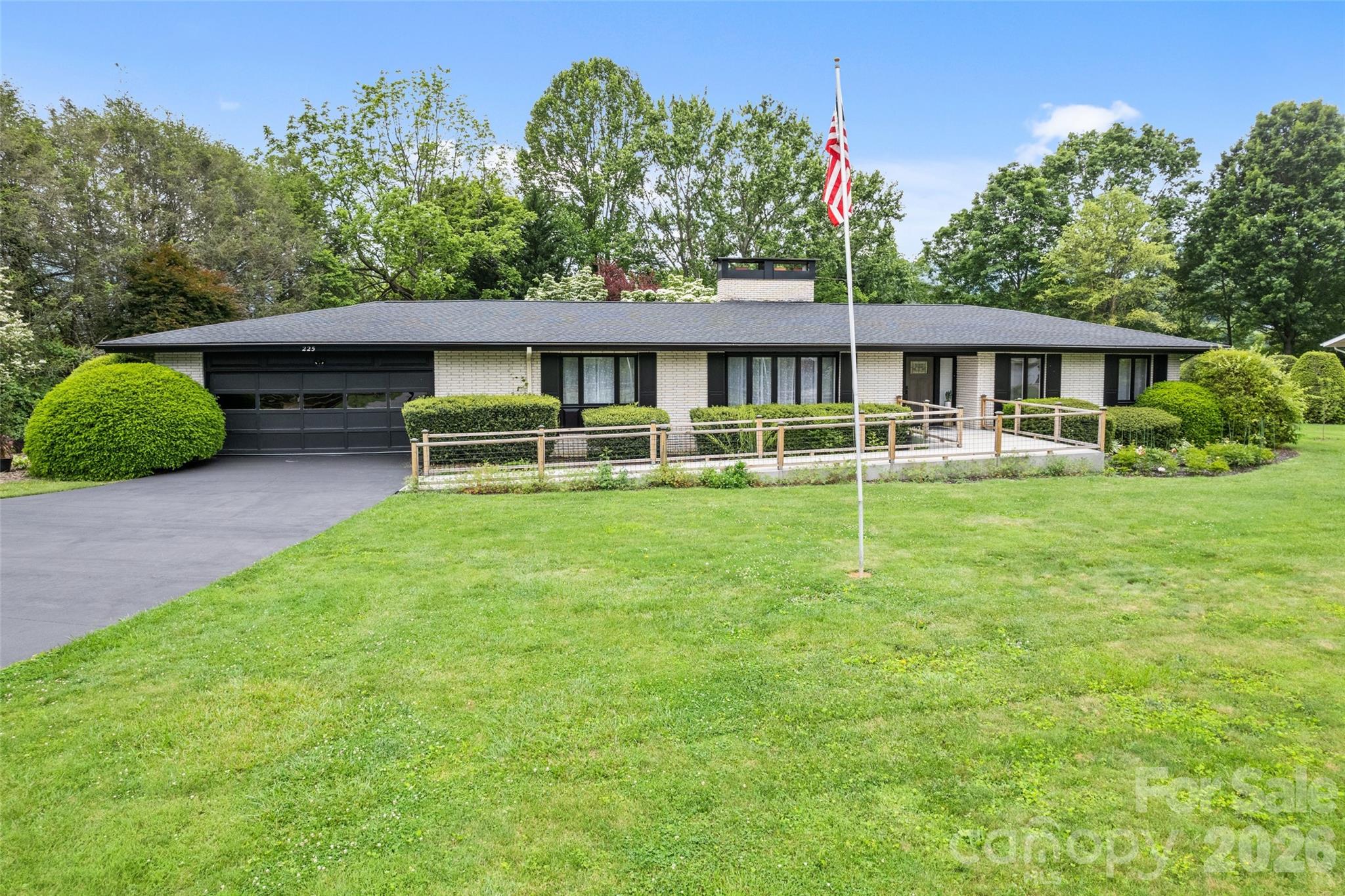 225 Valley View Terrace — Waynesville
