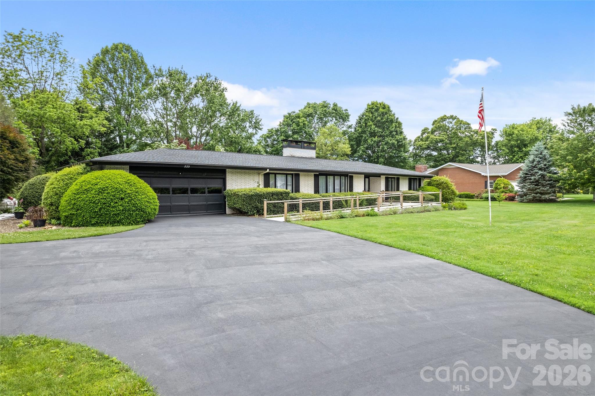 225 Valley View Terrace — Waynesville