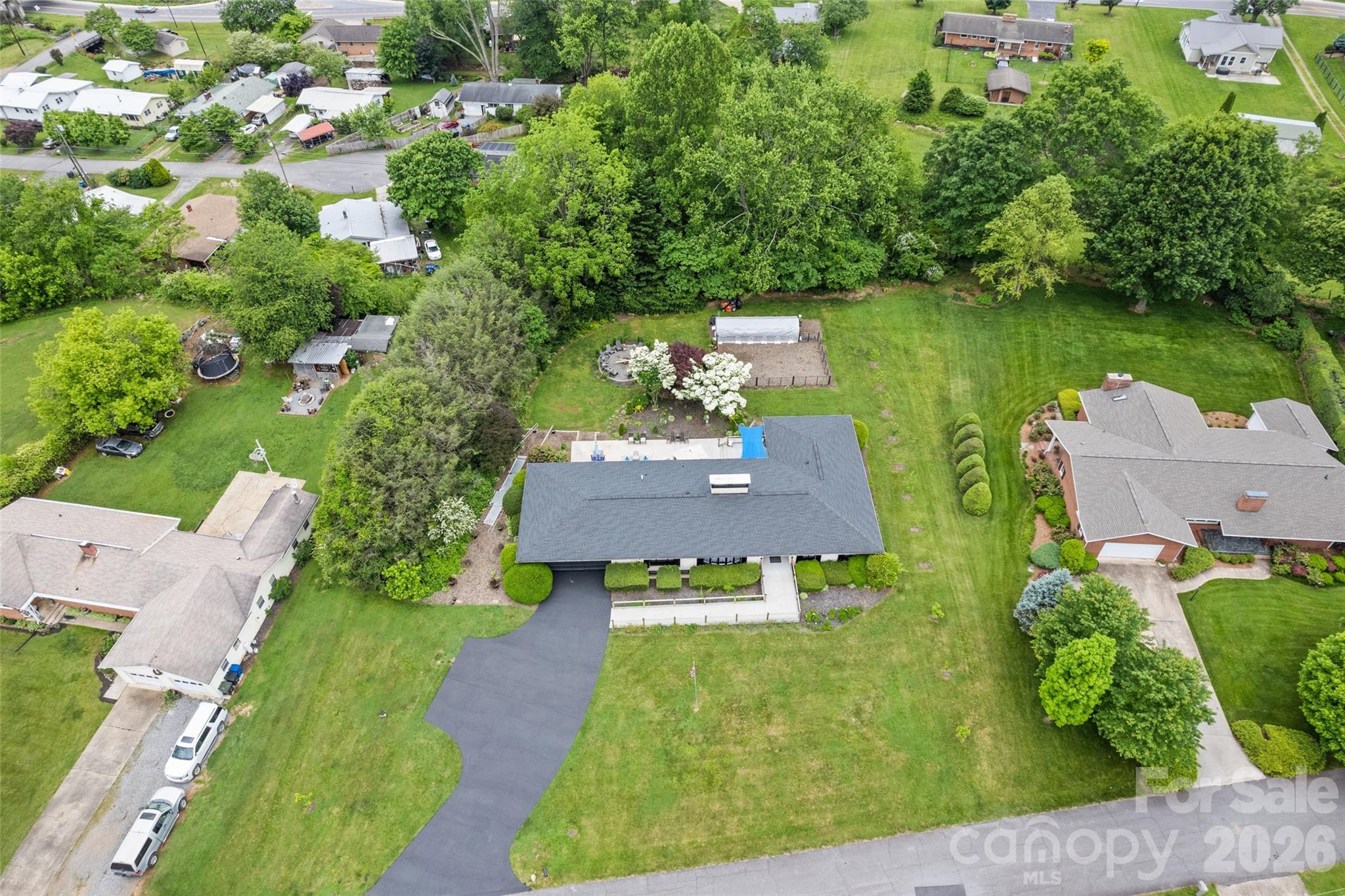 225 Valley View Terrace — Waynesville