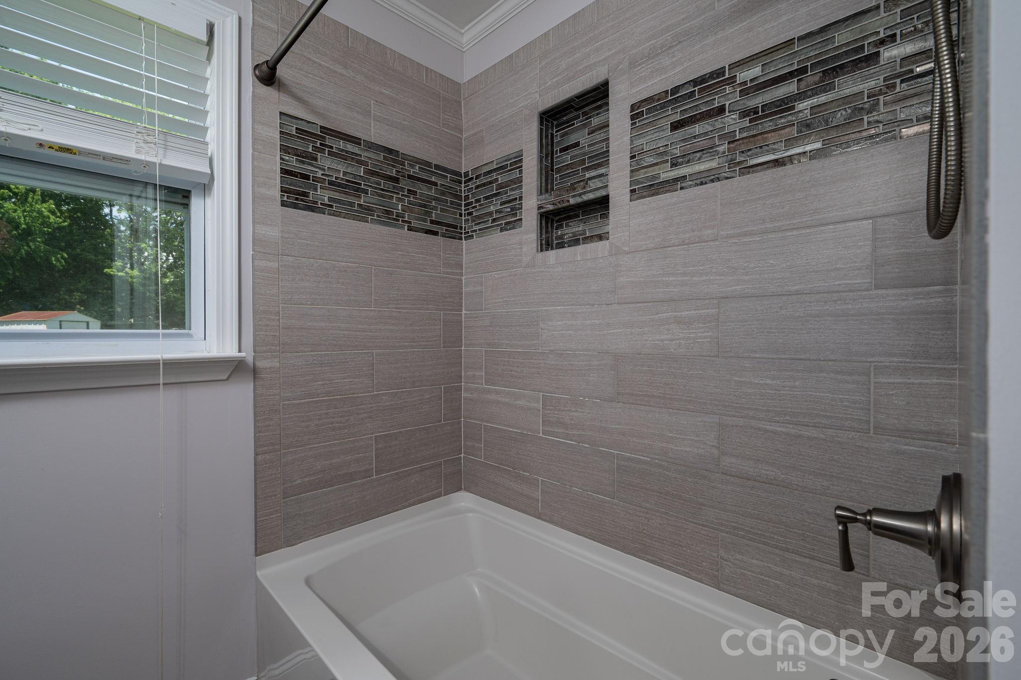 203 Park Road — Mount Holly