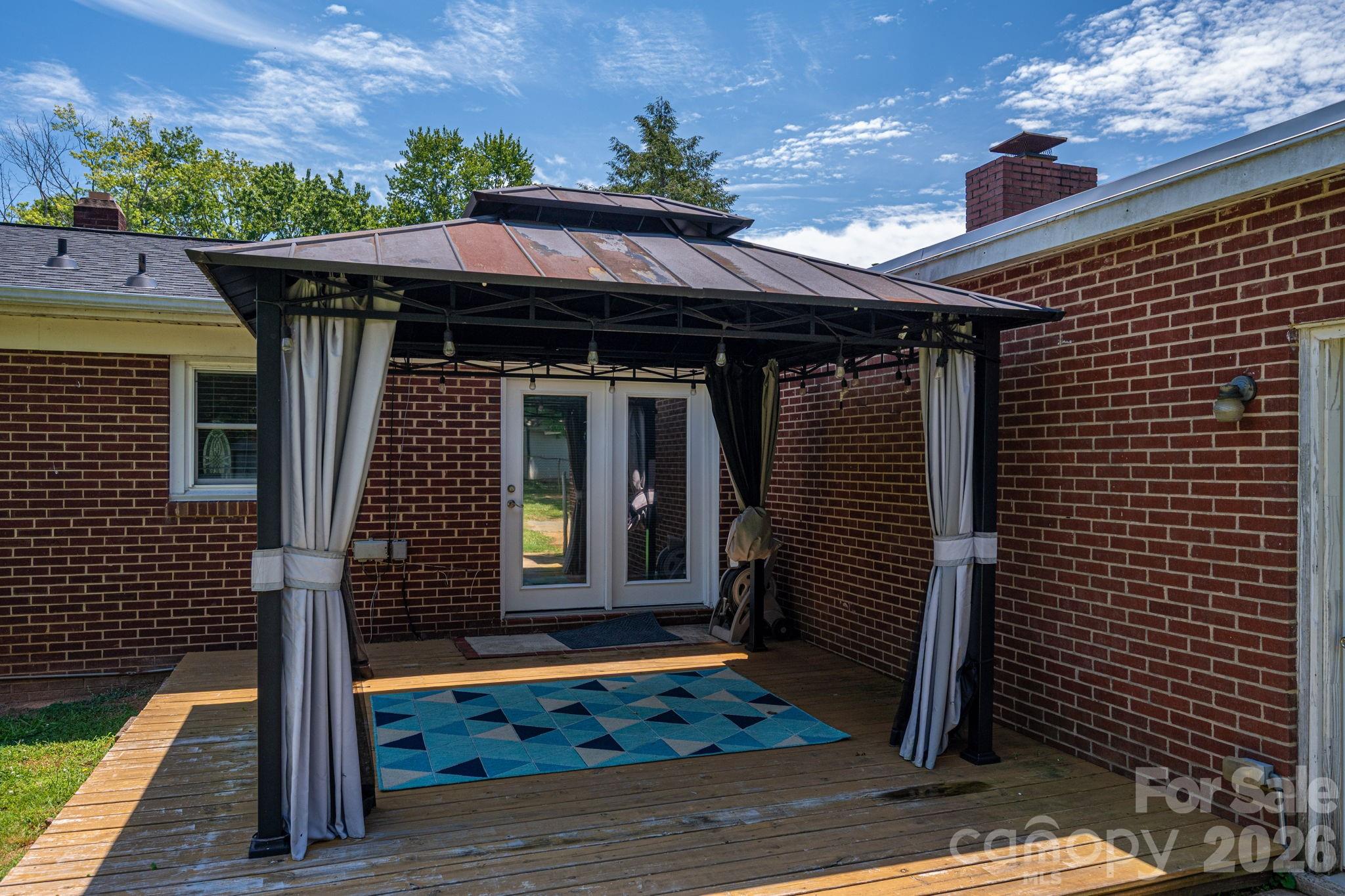 203 Park Road — Mount Holly