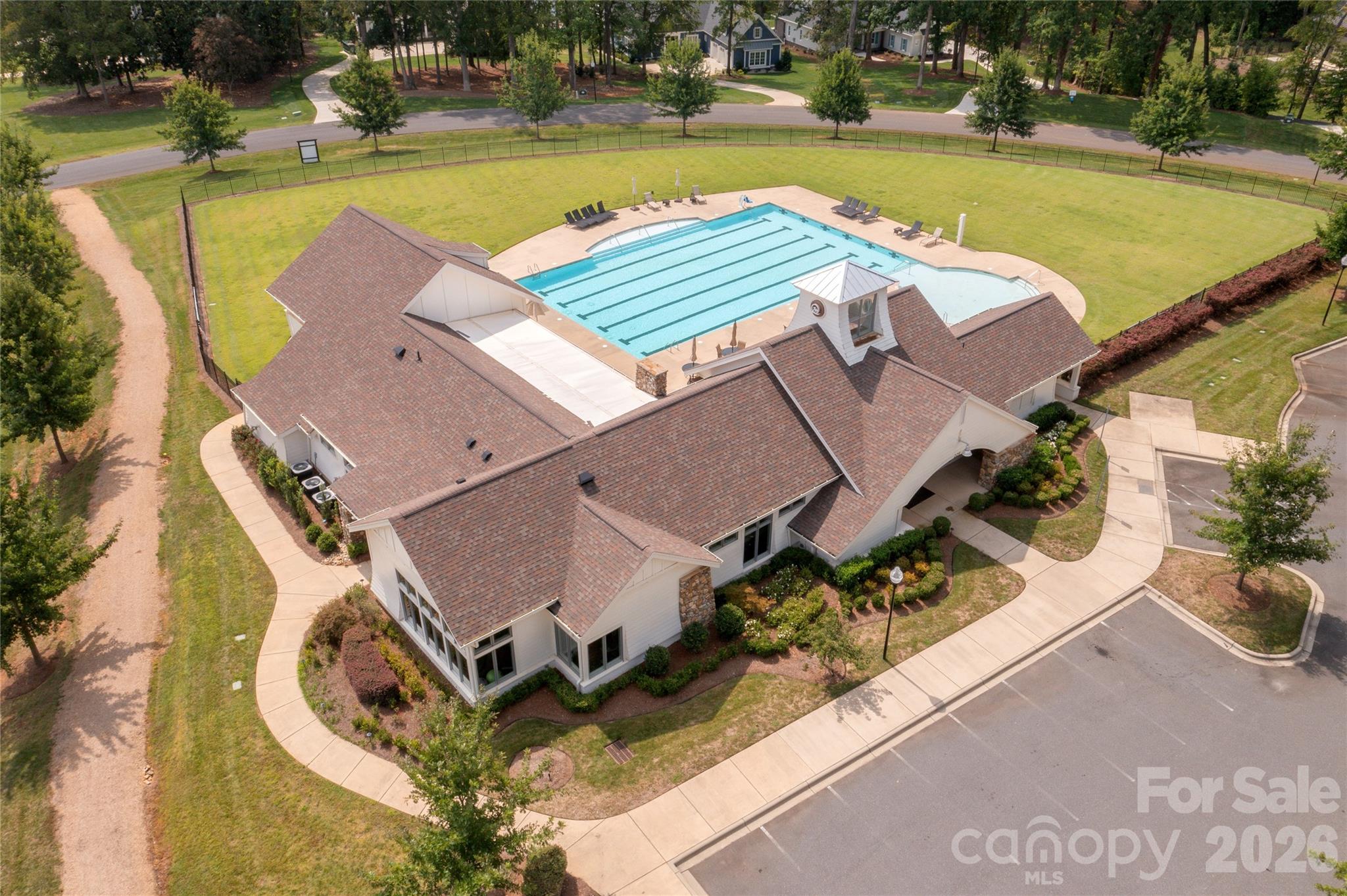 1216 Great Egret Drive — Clover