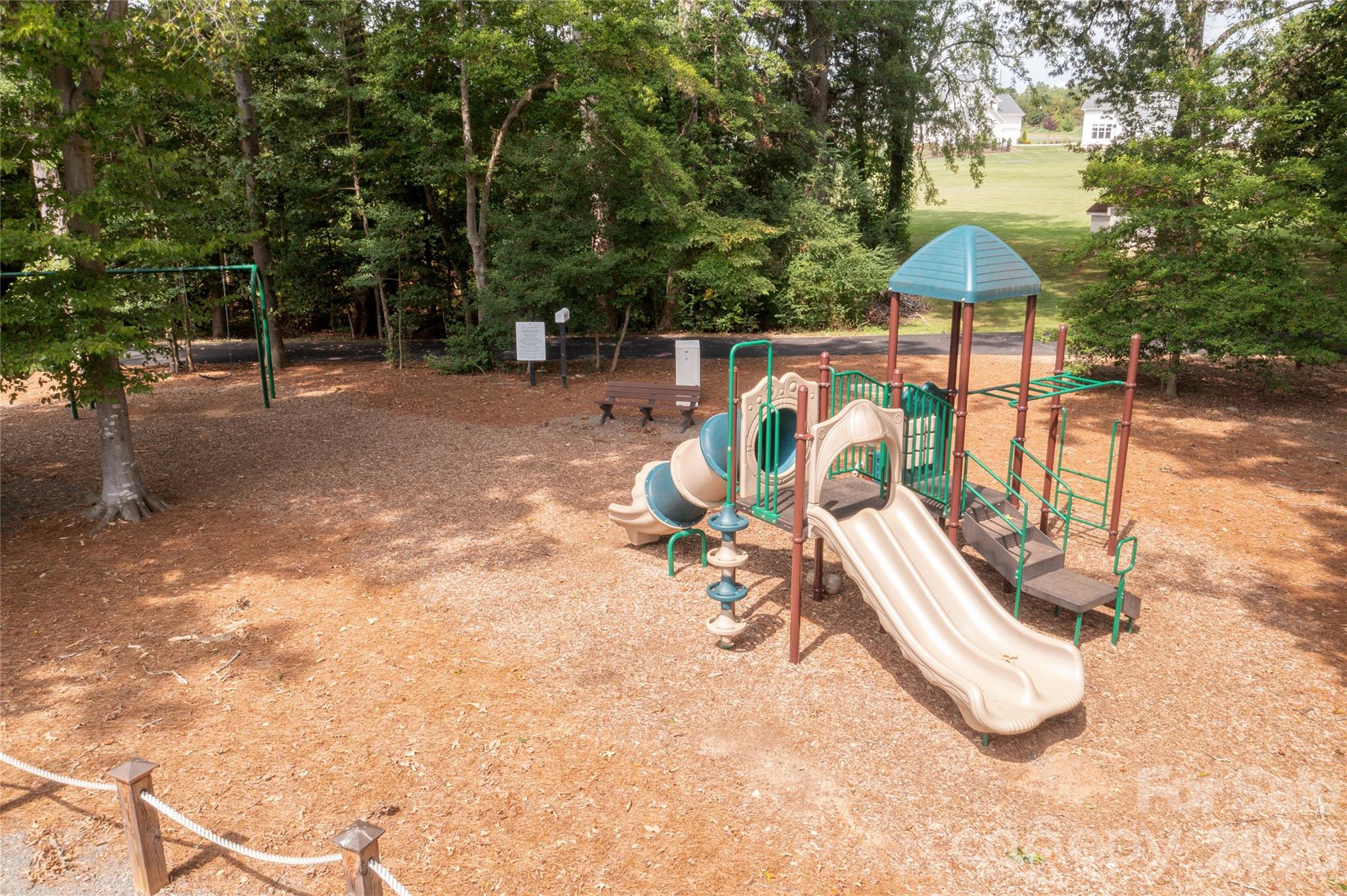 1216 Great Egret Drive — Clover