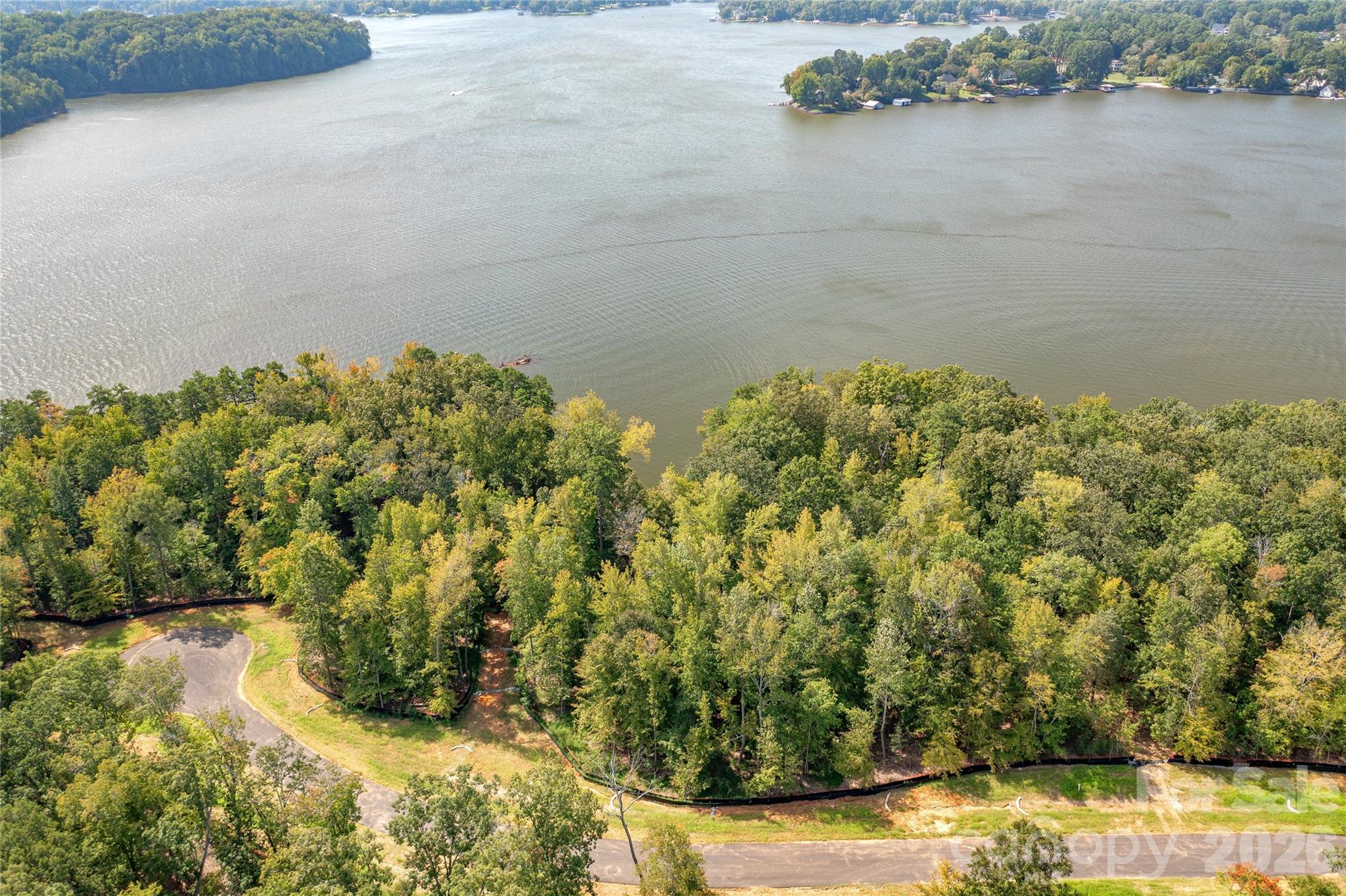 1216 Great Egret Drive — Clover
