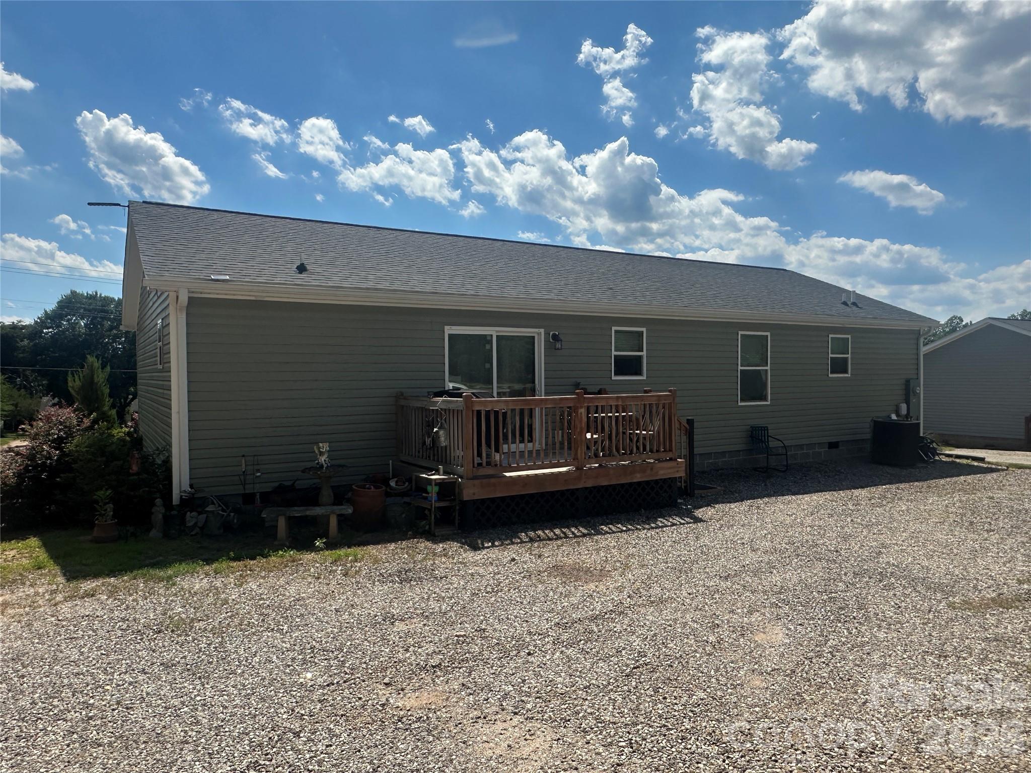 330 W Memorial Highway — Harmony