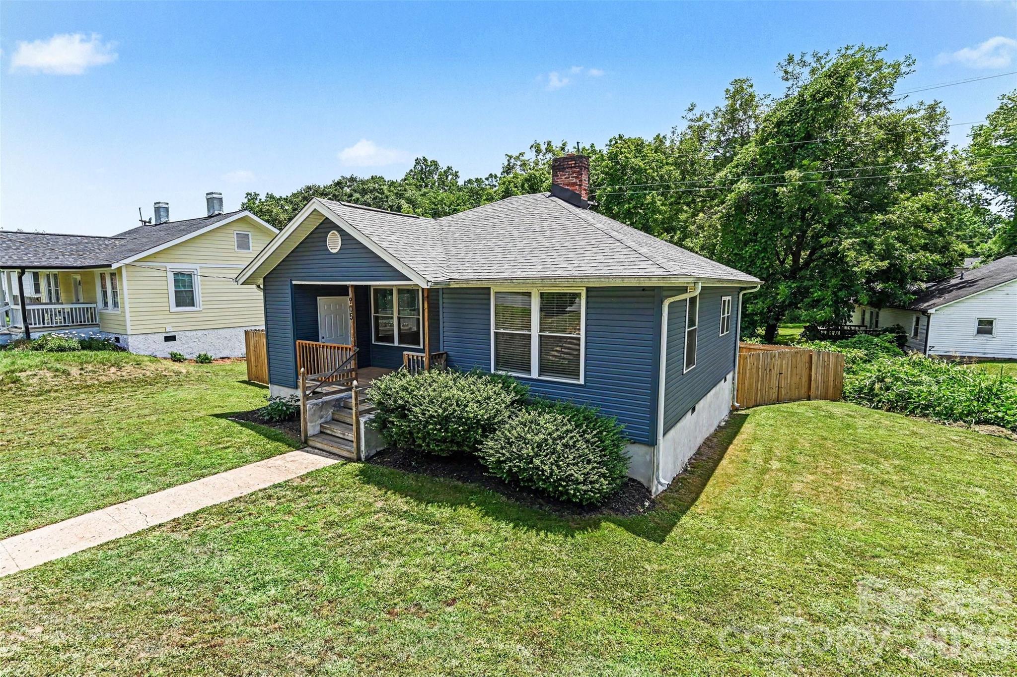 905 W 6th Avenue B None — Gastonia