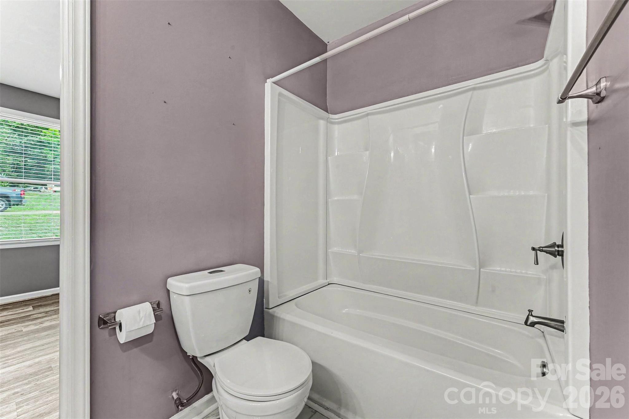 905 W 6th Avenue B None — Gastonia