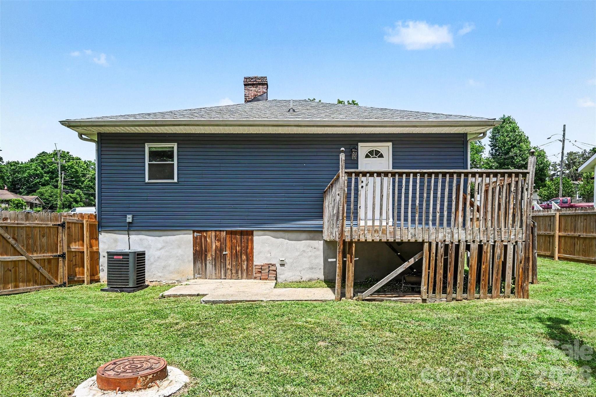 905 W 6th Avenue B None — Gastonia