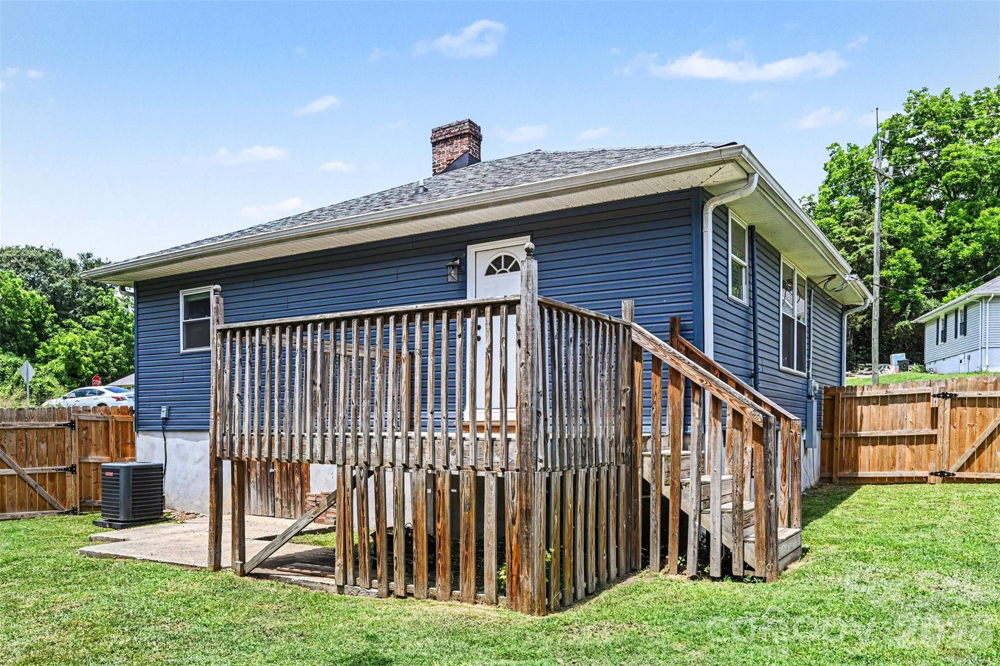 905 W 6th Avenue B None — Gastonia