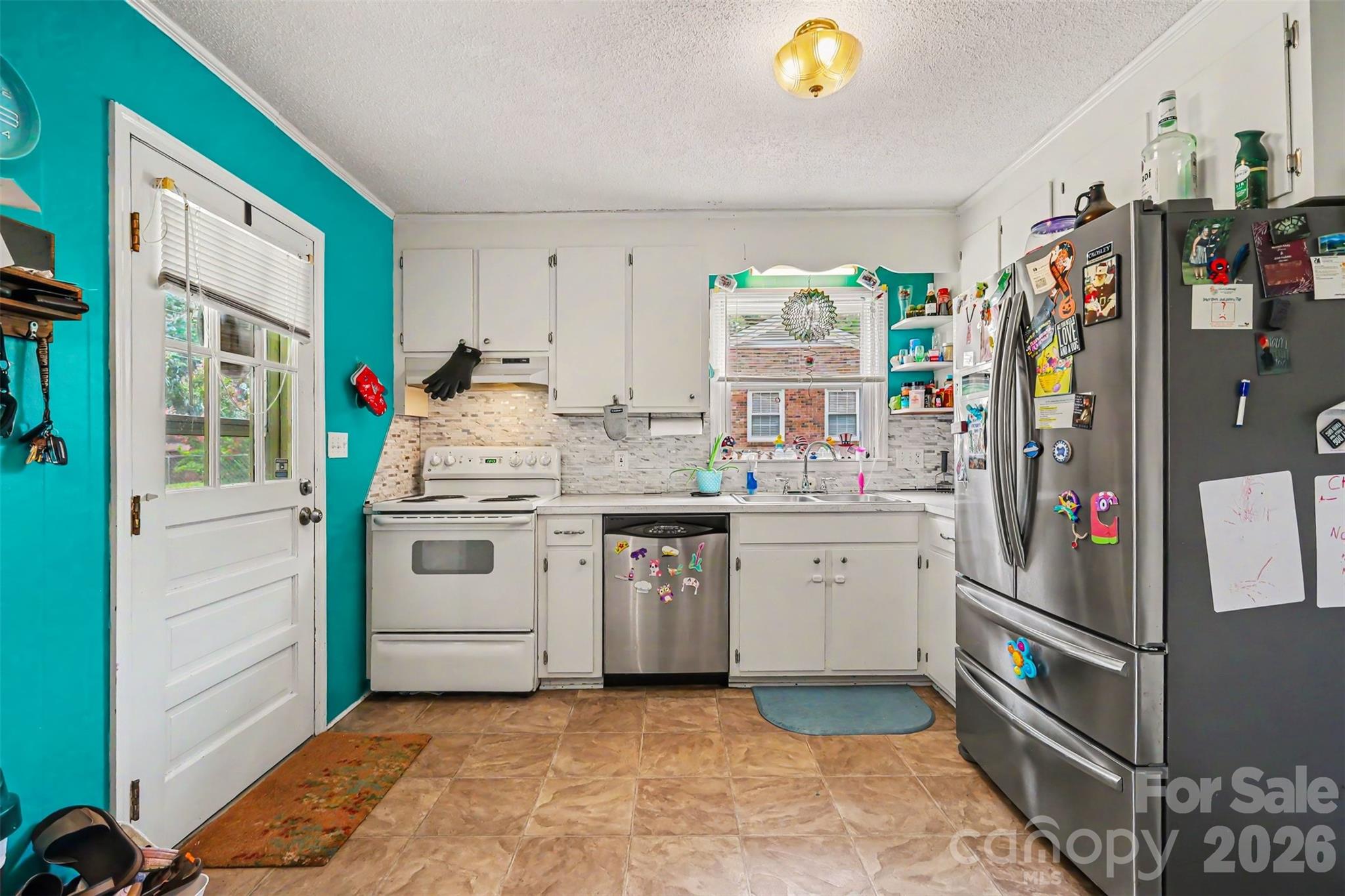 2570 Watson Drive — Lancaster