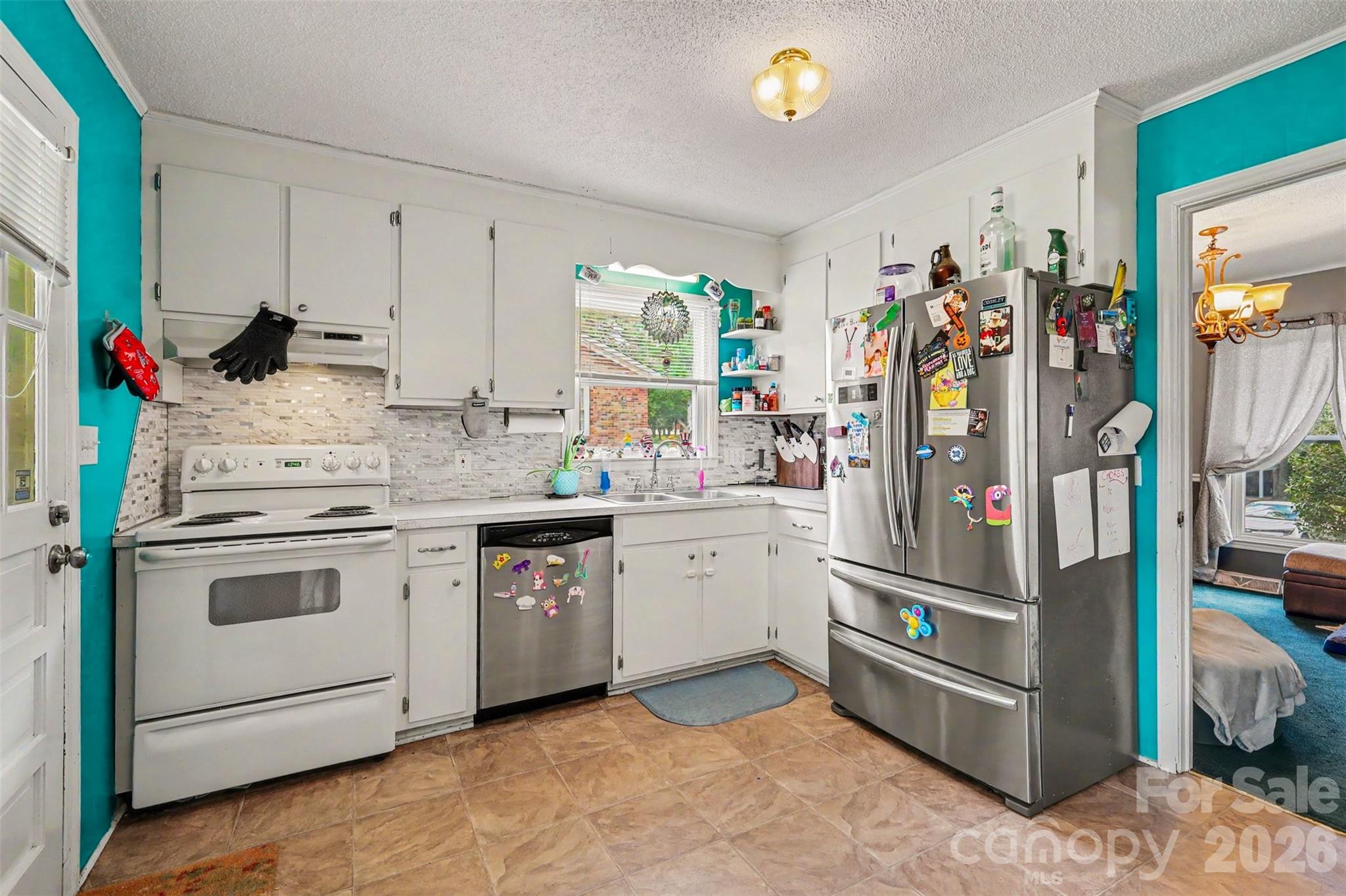 2570 Watson Drive — Lancaster