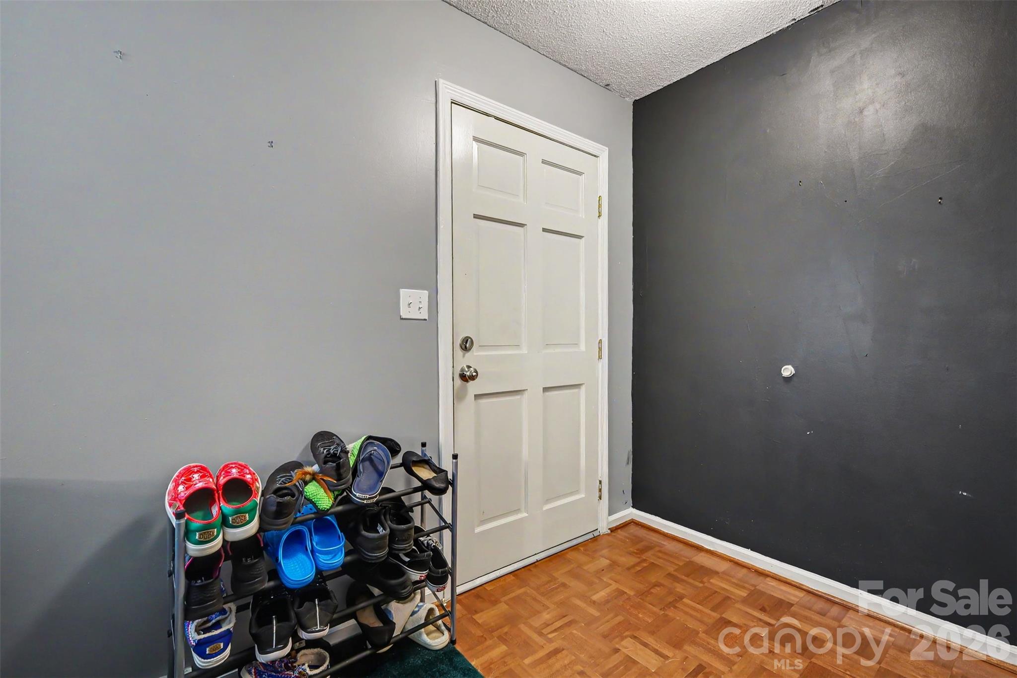 2570 Watson Drive — Lancaster