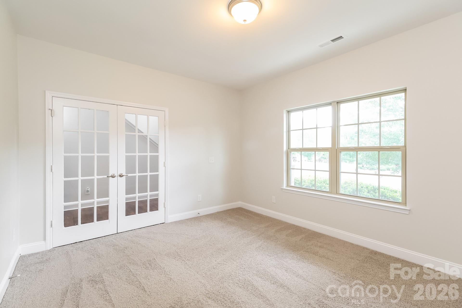 205 Taylors Creek Street — Mount Holly