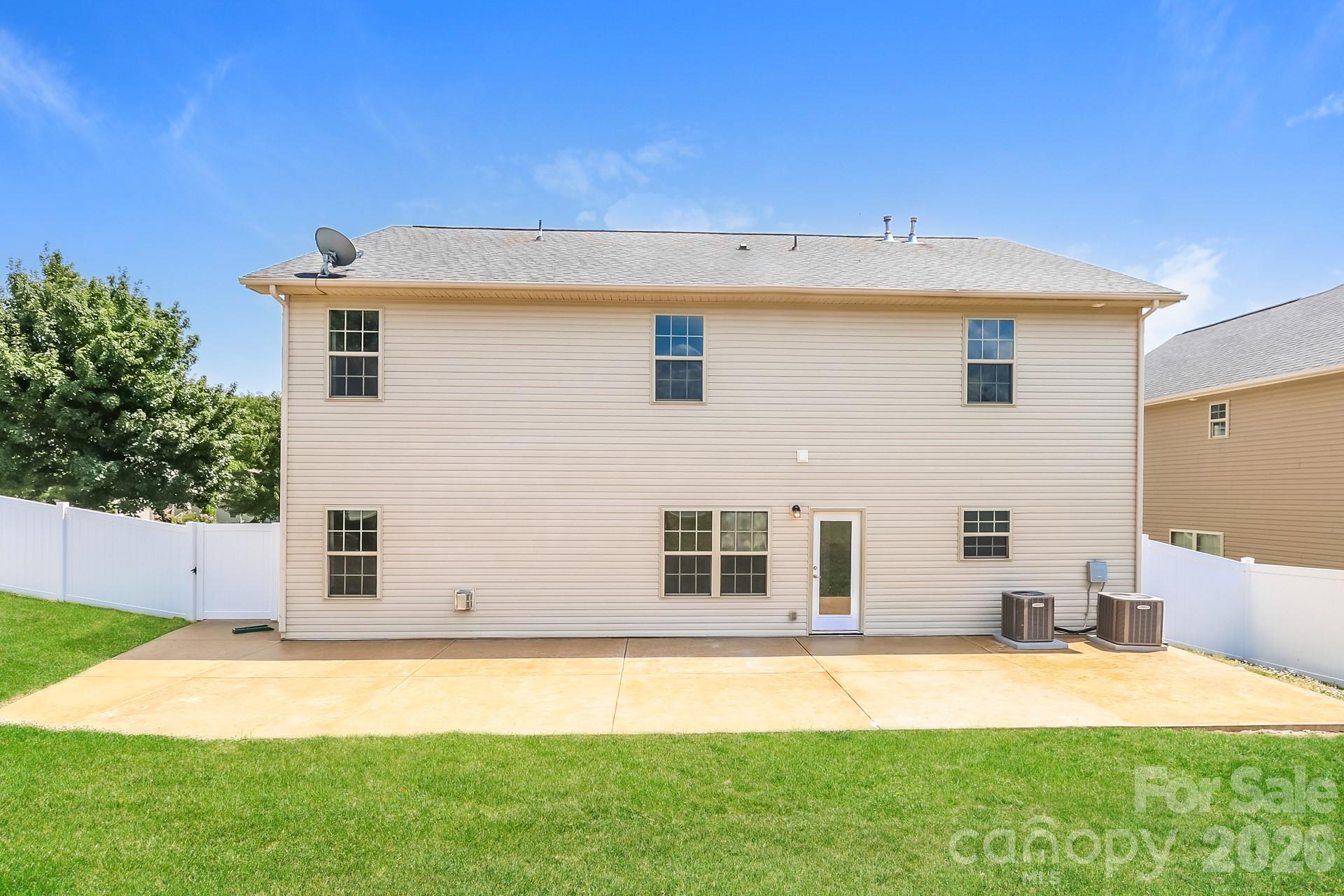 205 Taylors Creek Street — Mount Holly