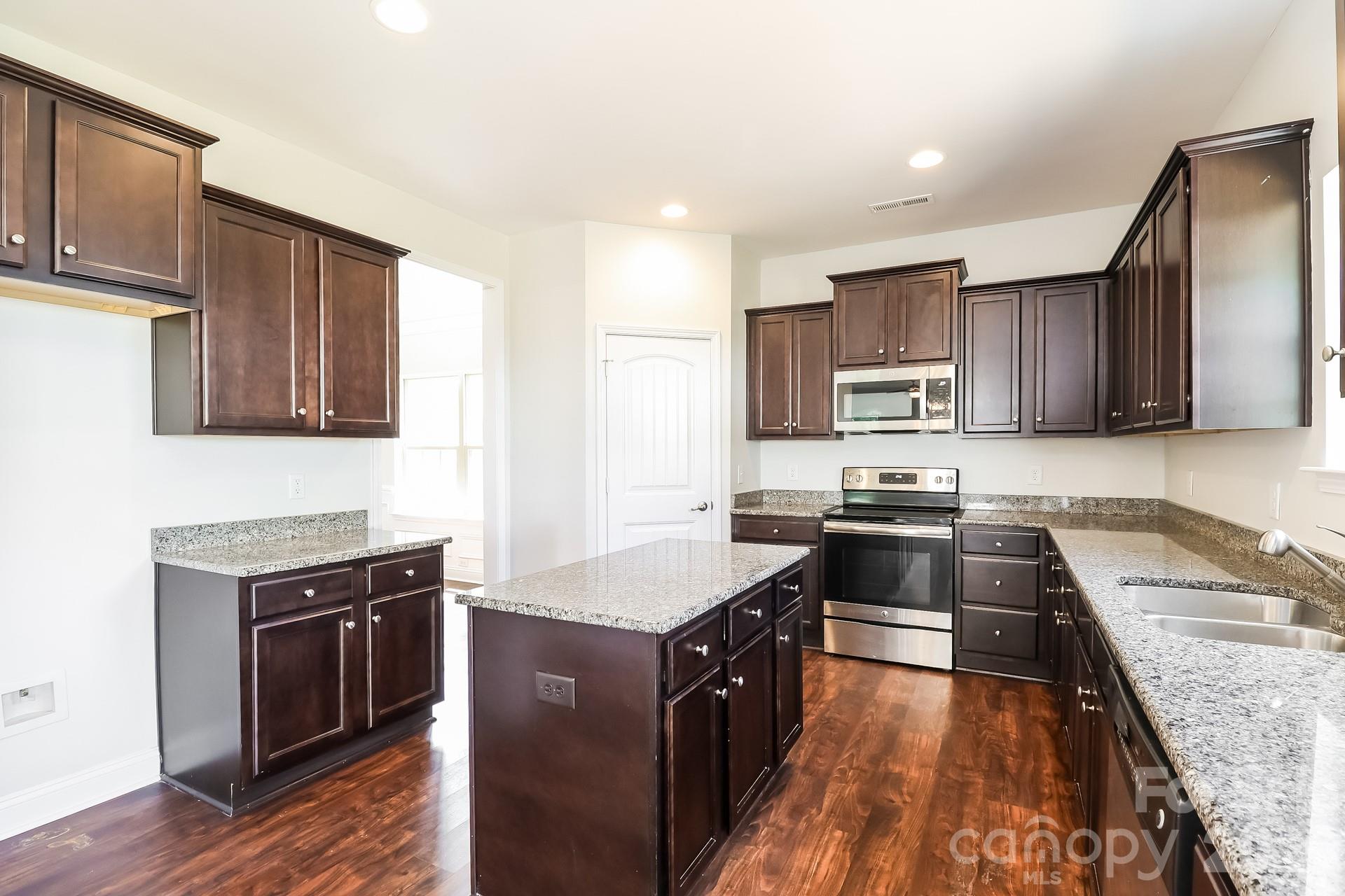 205 Taylors Creek Street — Mount Holly