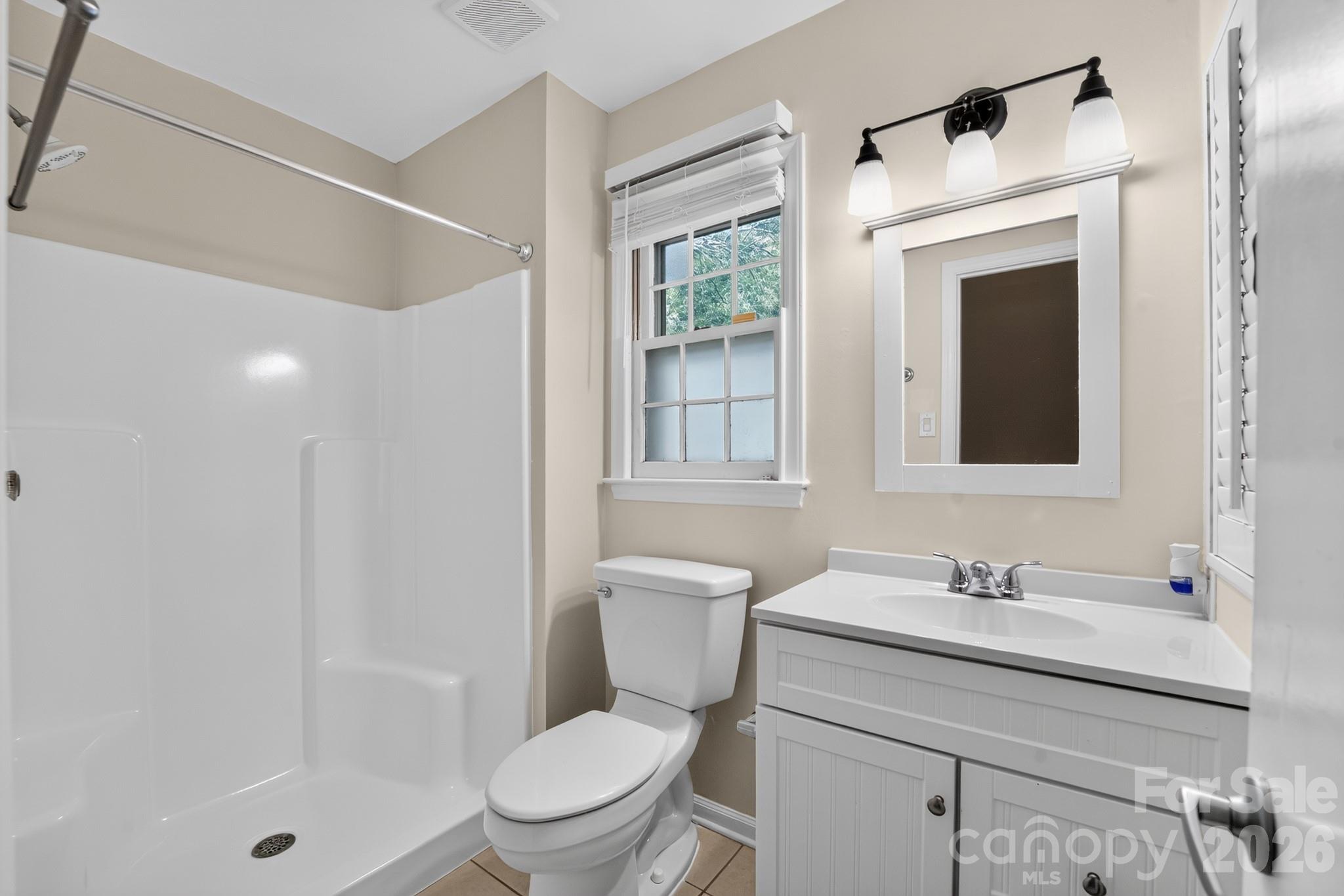 7812 Surreywood Place — Charlotte