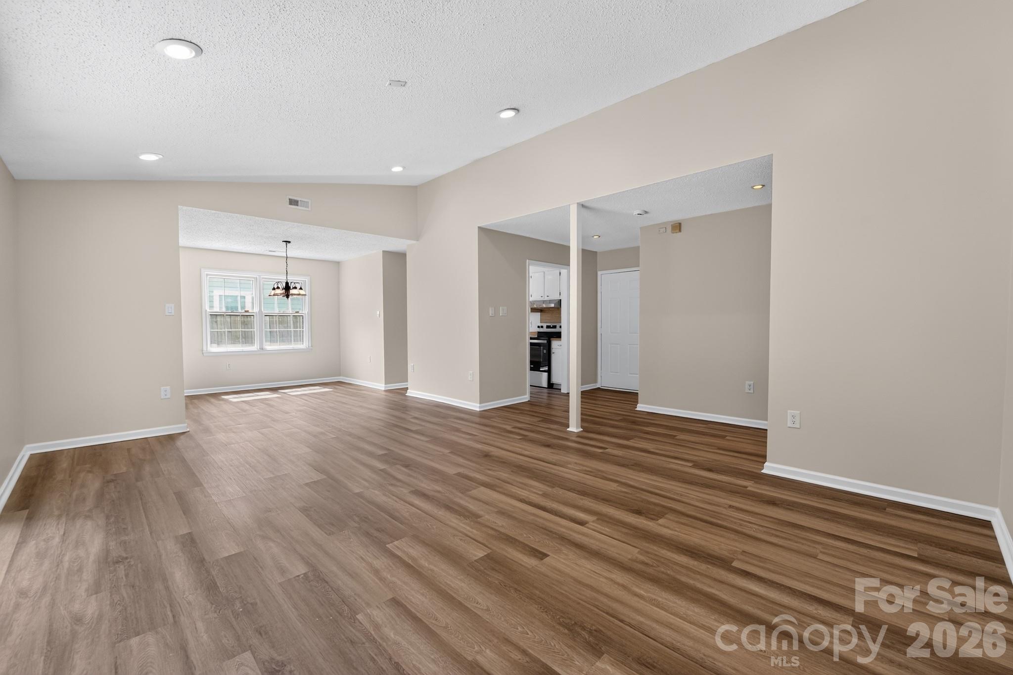 7812 Surreywood Place — Charlotte