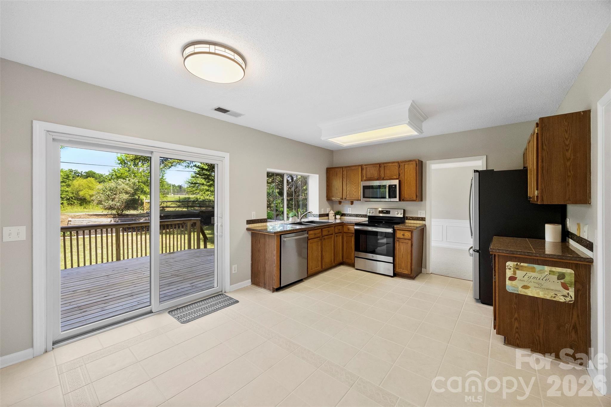 6004 Downfield Wood Drive — Charlotte