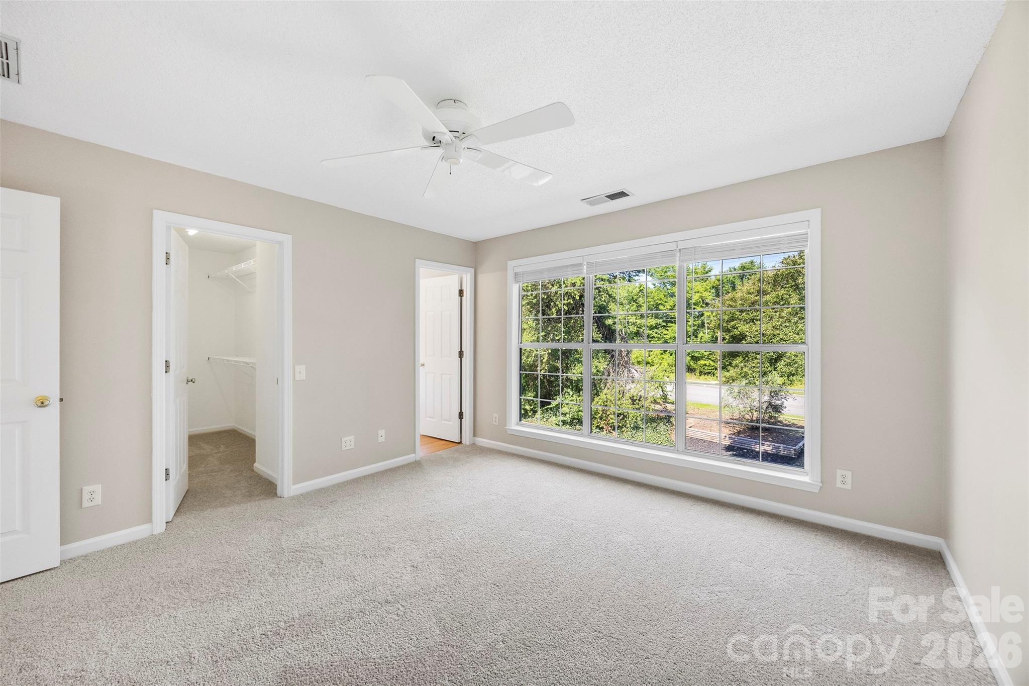 6004 Downfield Wood Drive — Charlotte