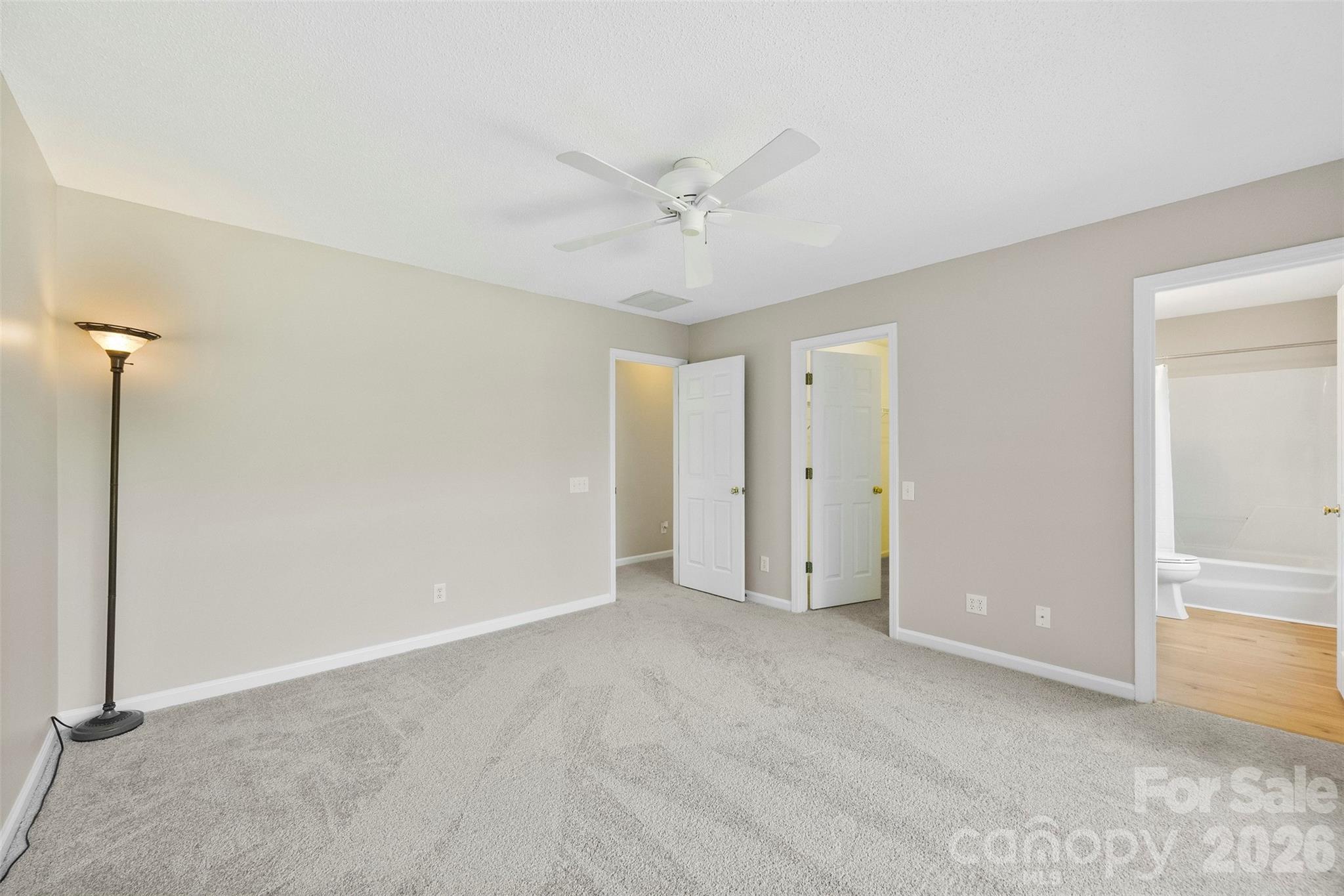 6004 Downfield Wood Drive — Charlotte