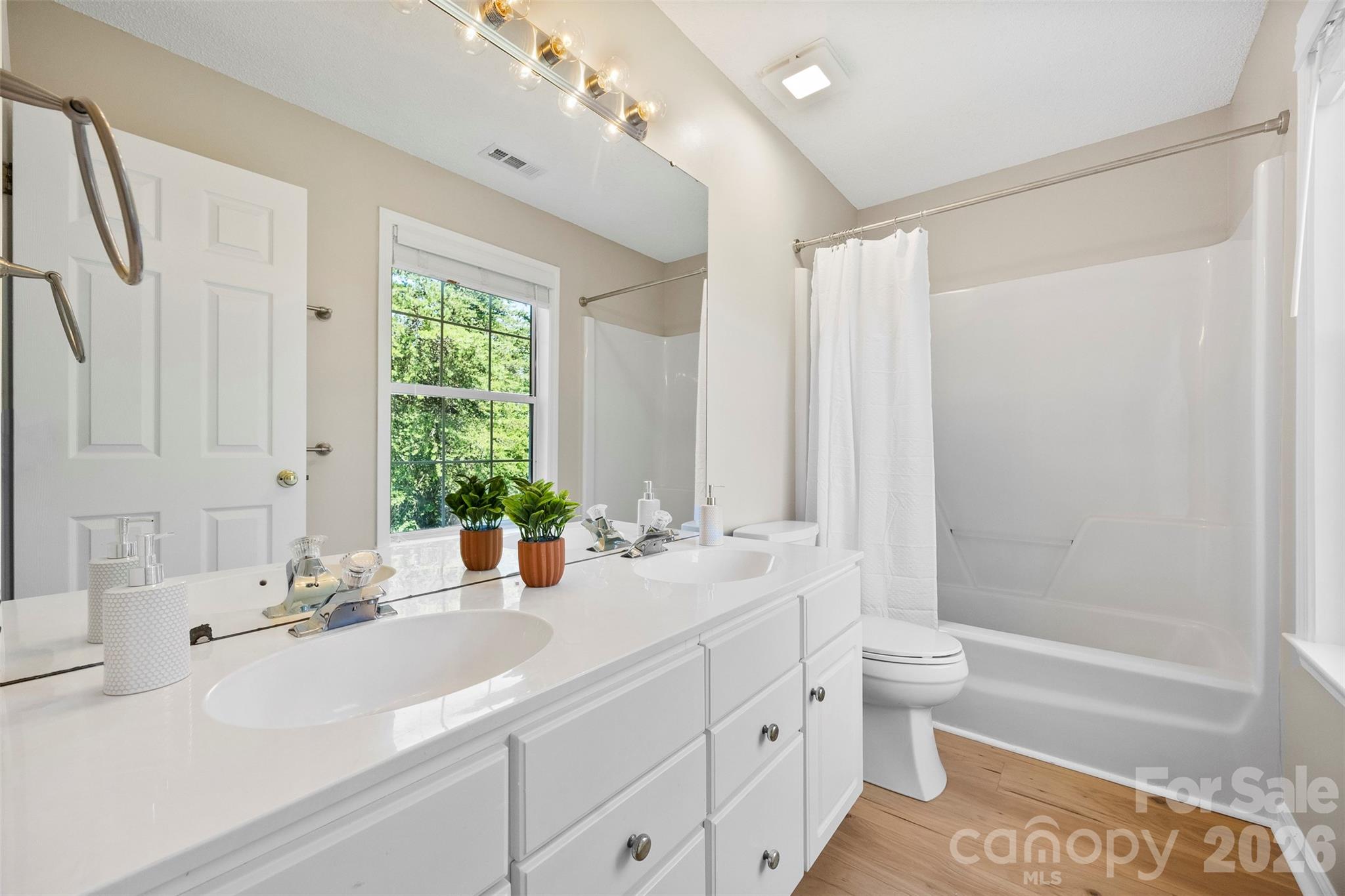 6004 Downfield Wood Drive — Charlotte