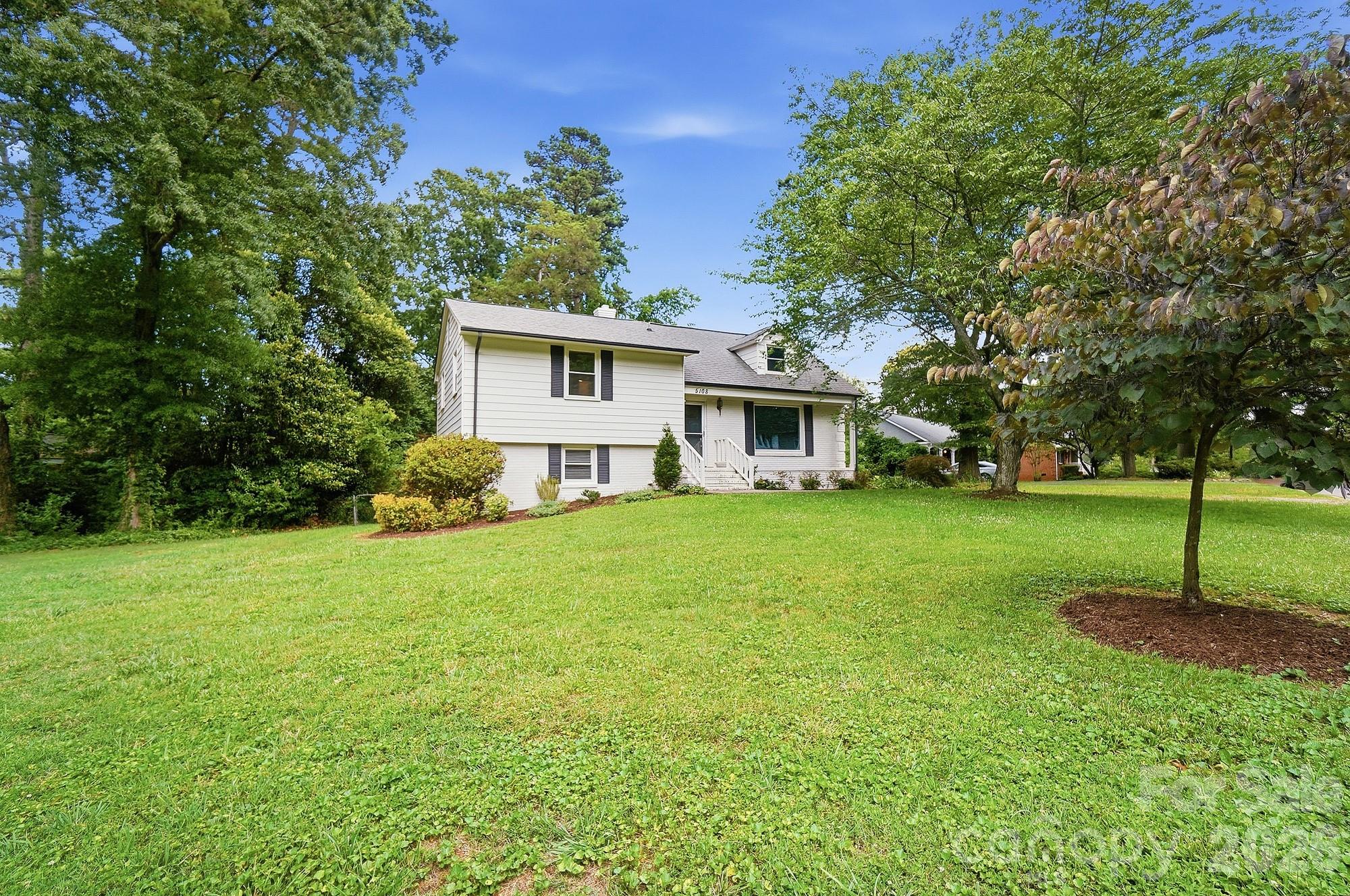 5108 White Oak Road — Charlotte