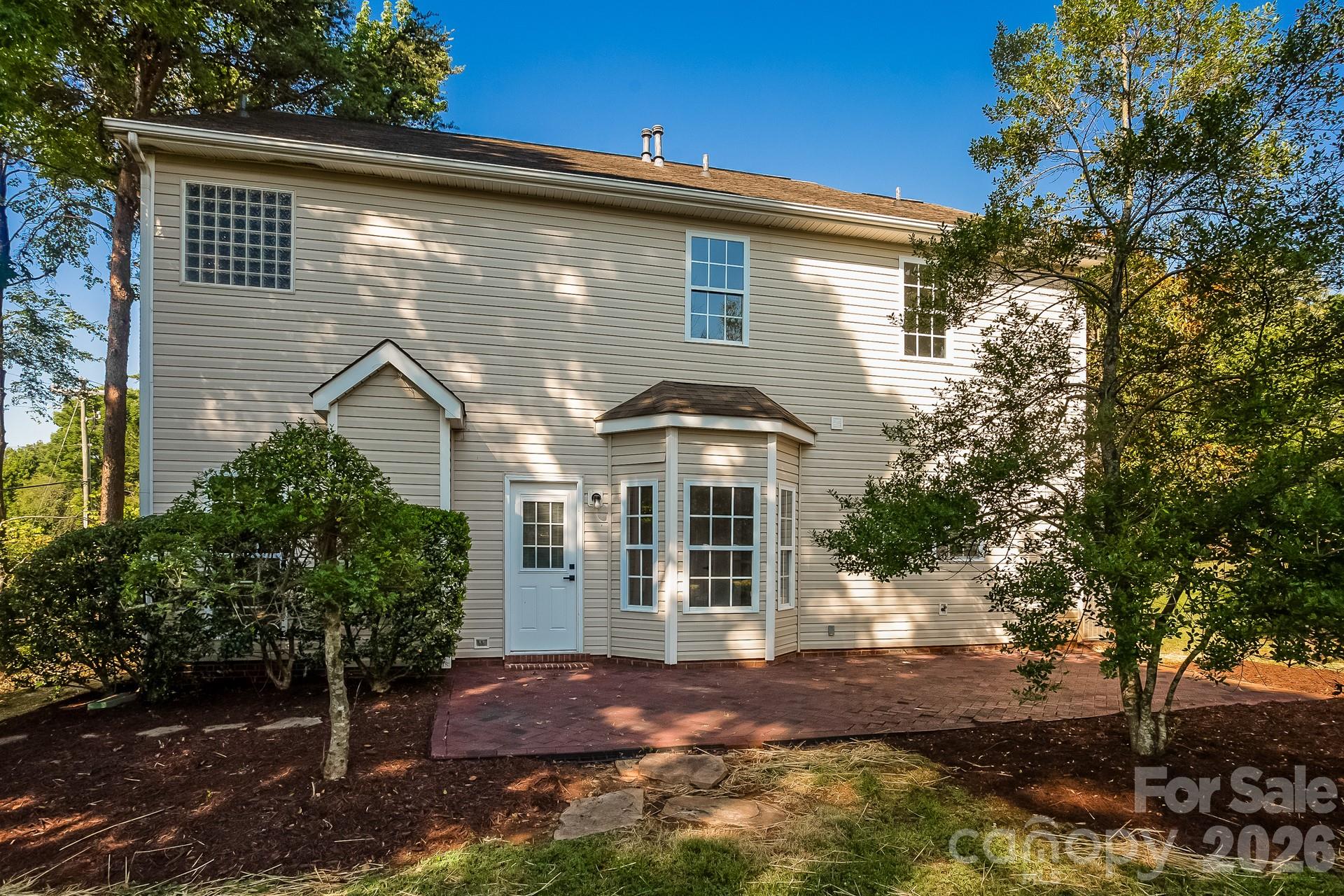 6804 Sweetfield Drive — Huntersville