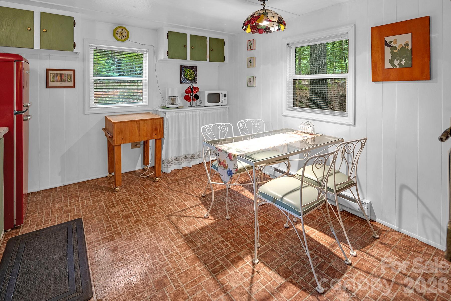 175 Elmwood Drive — Troy