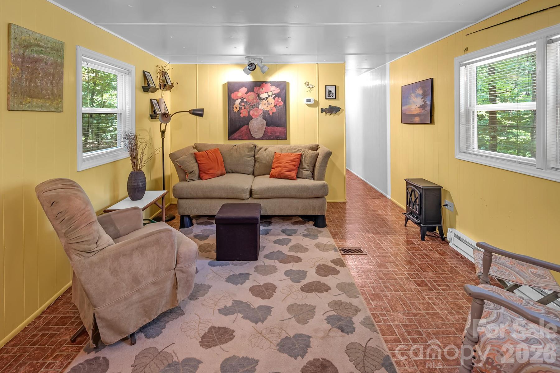 175 Elmwood Drive — Troy