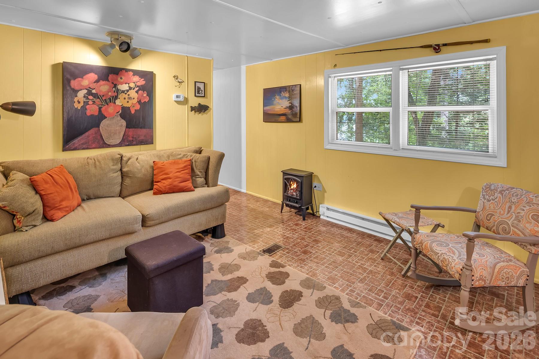 175 Elmwood Drive — Troy