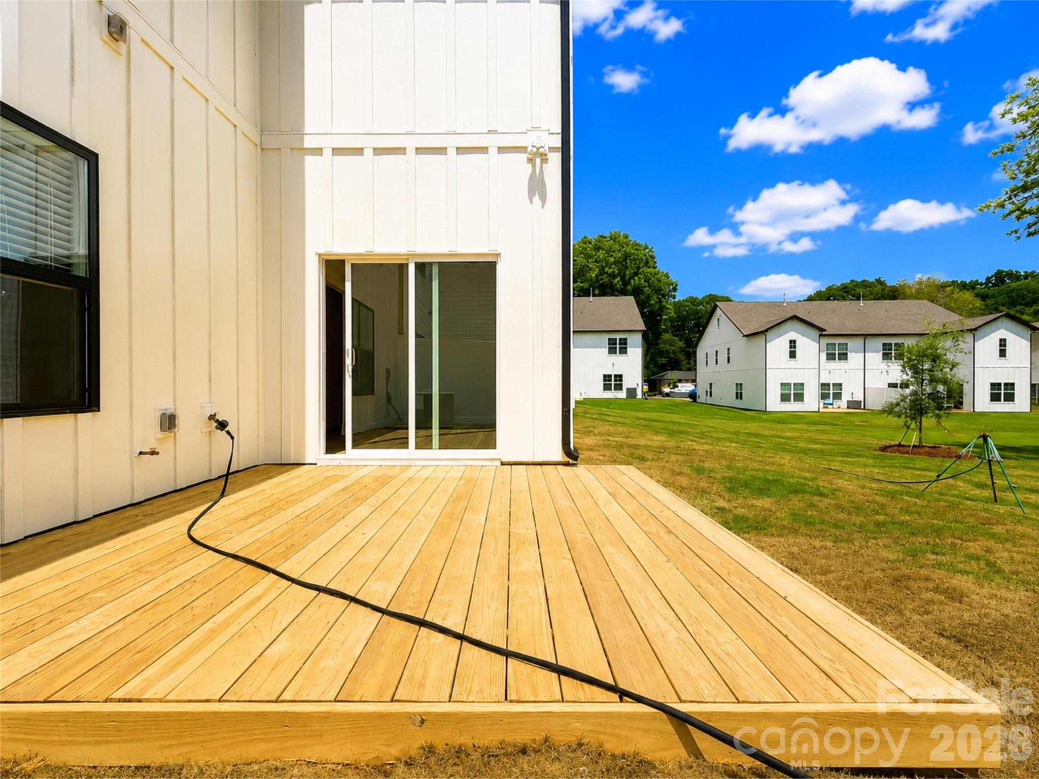 1232 N Sharon Amity Road — Charlotte