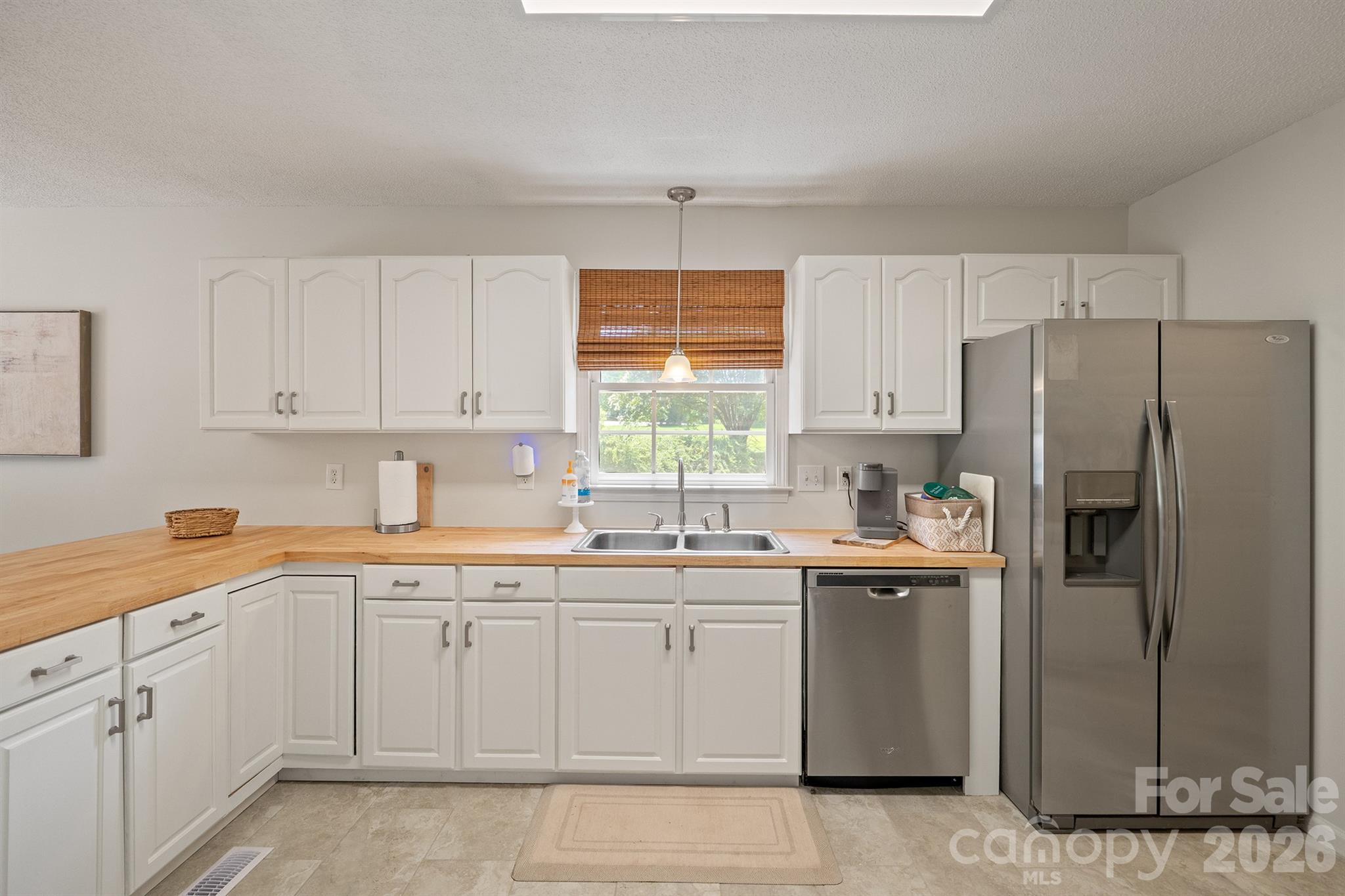 1133 Finger Bridge Road — Hickory