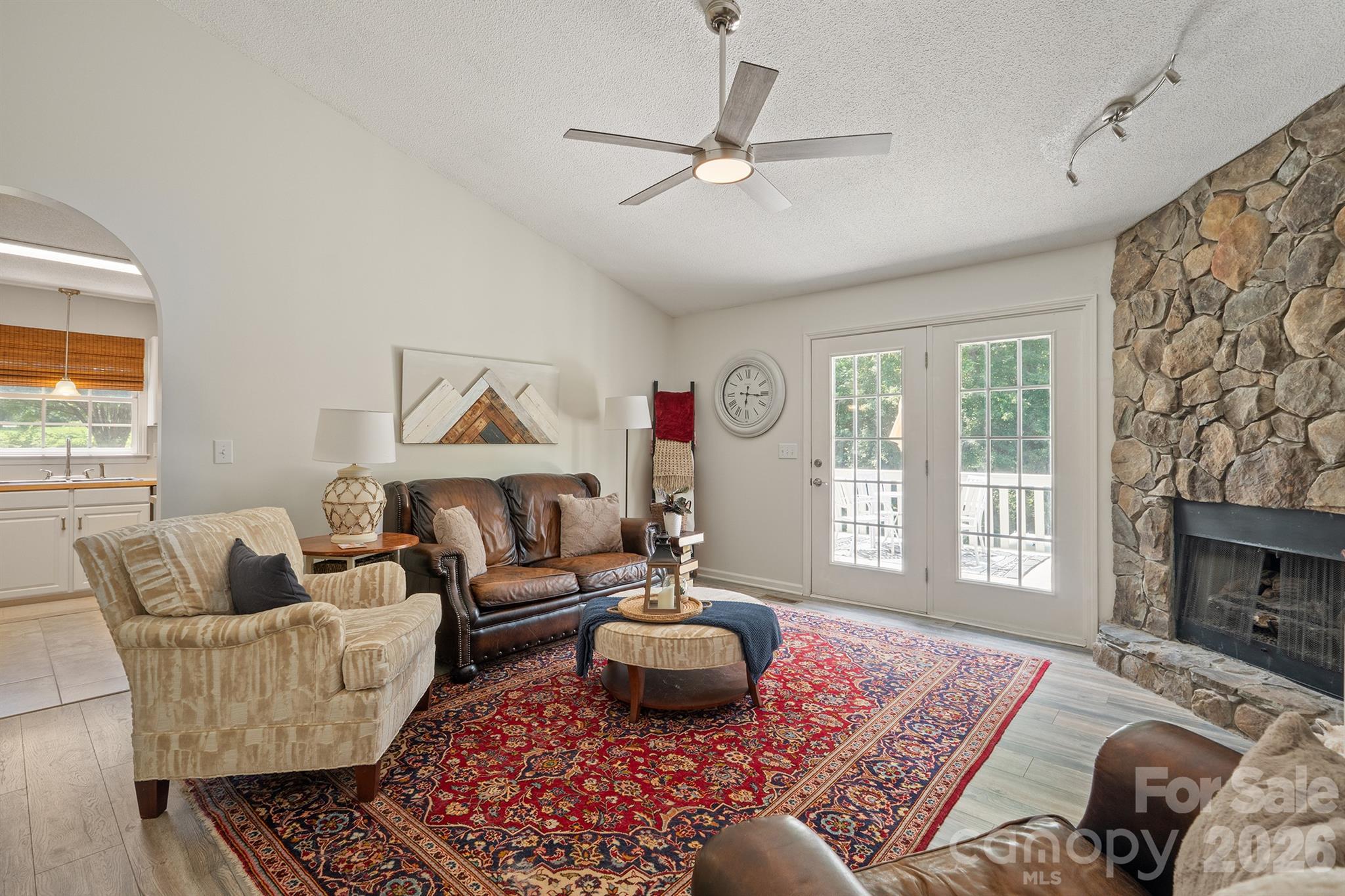 1133 Finger Bridge Road — Hickory