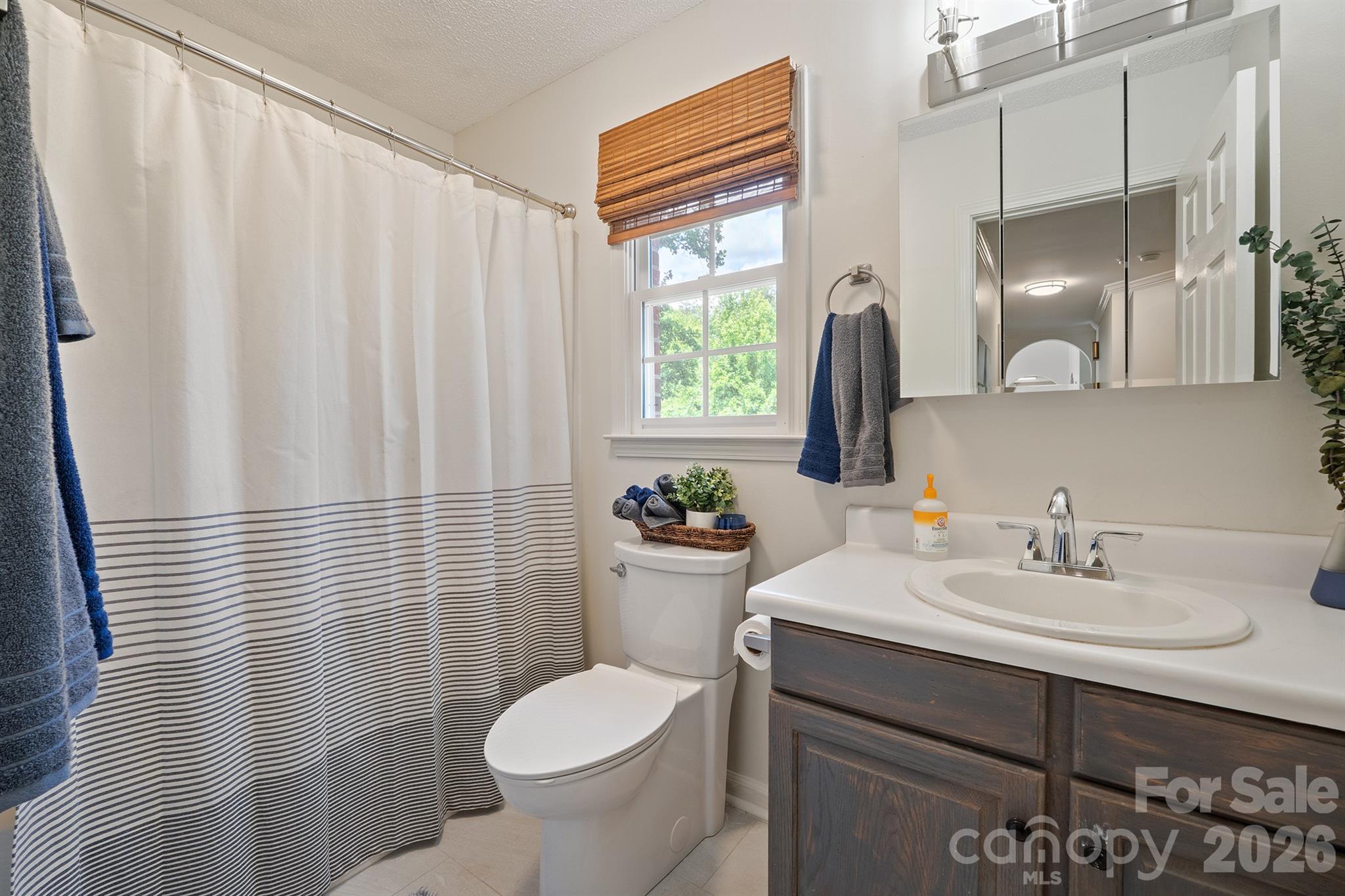 1133 Finger Bridge Road — Hickory