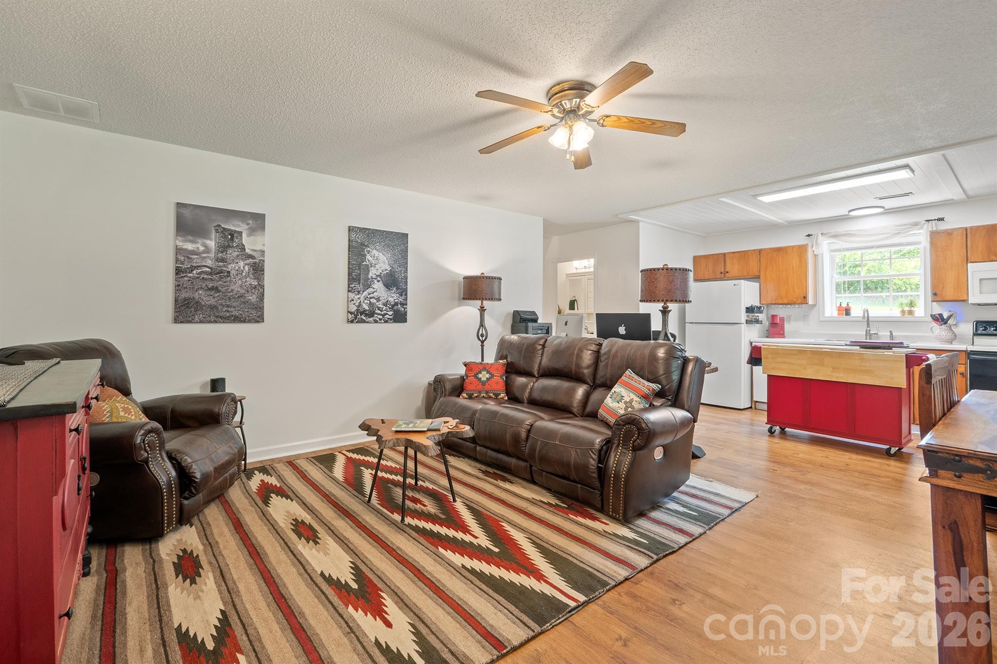 1133 Finger Bridge Road — Hickory