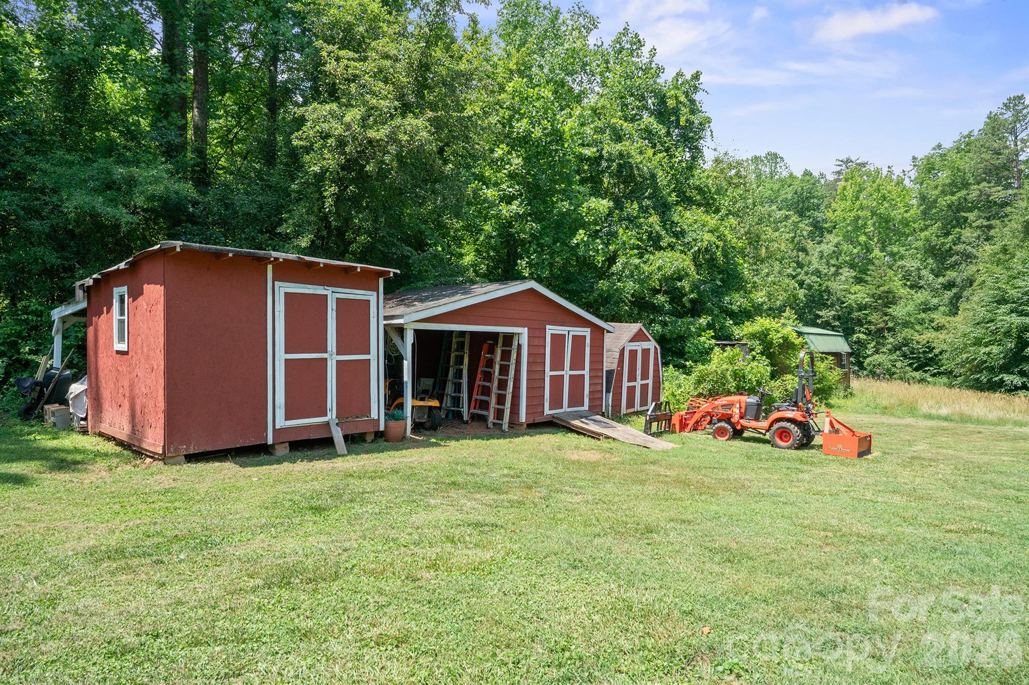 1133 Finger Bridge Road — Hickory