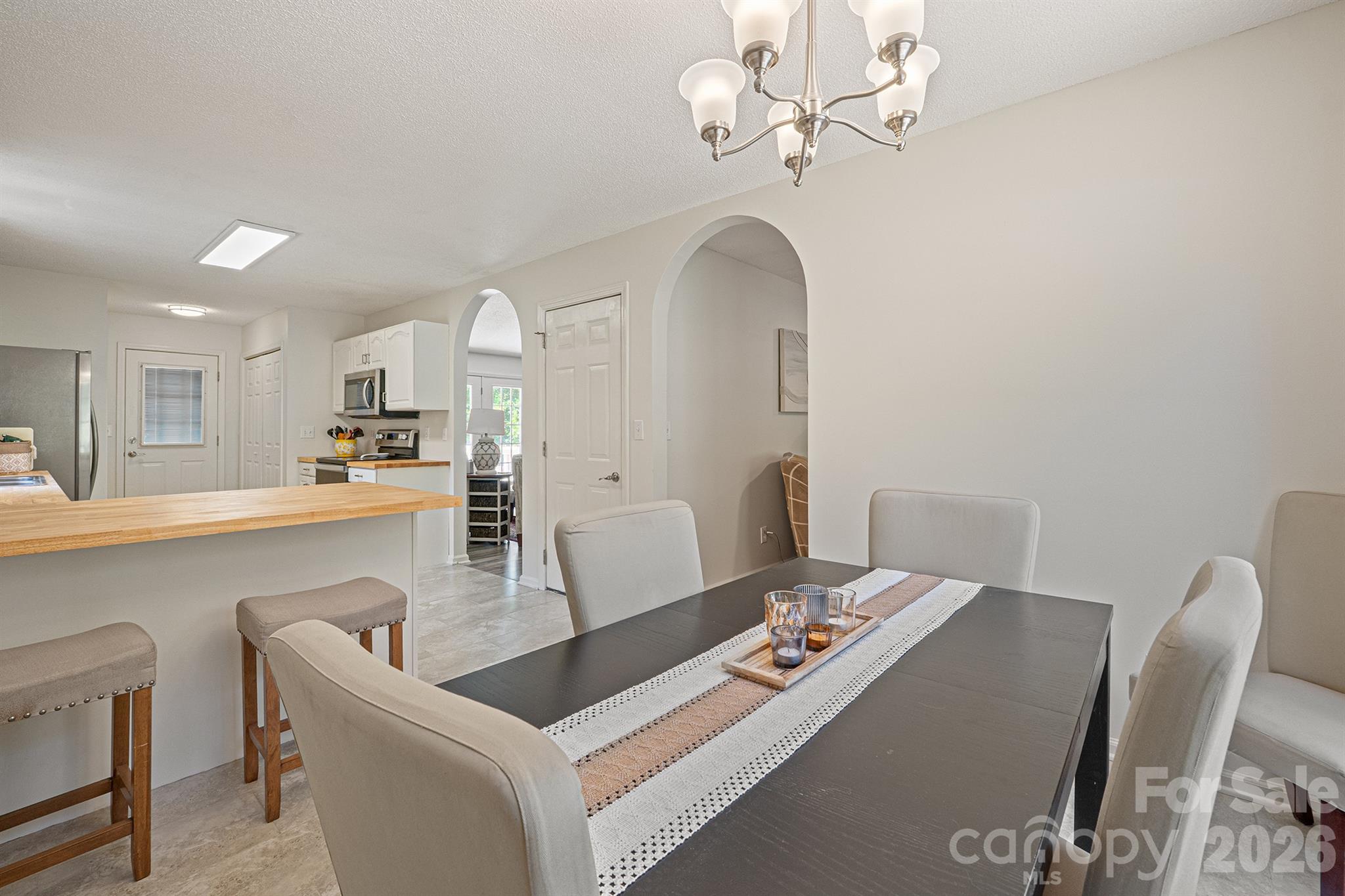 1133 Finger Bridge Road — Hickory