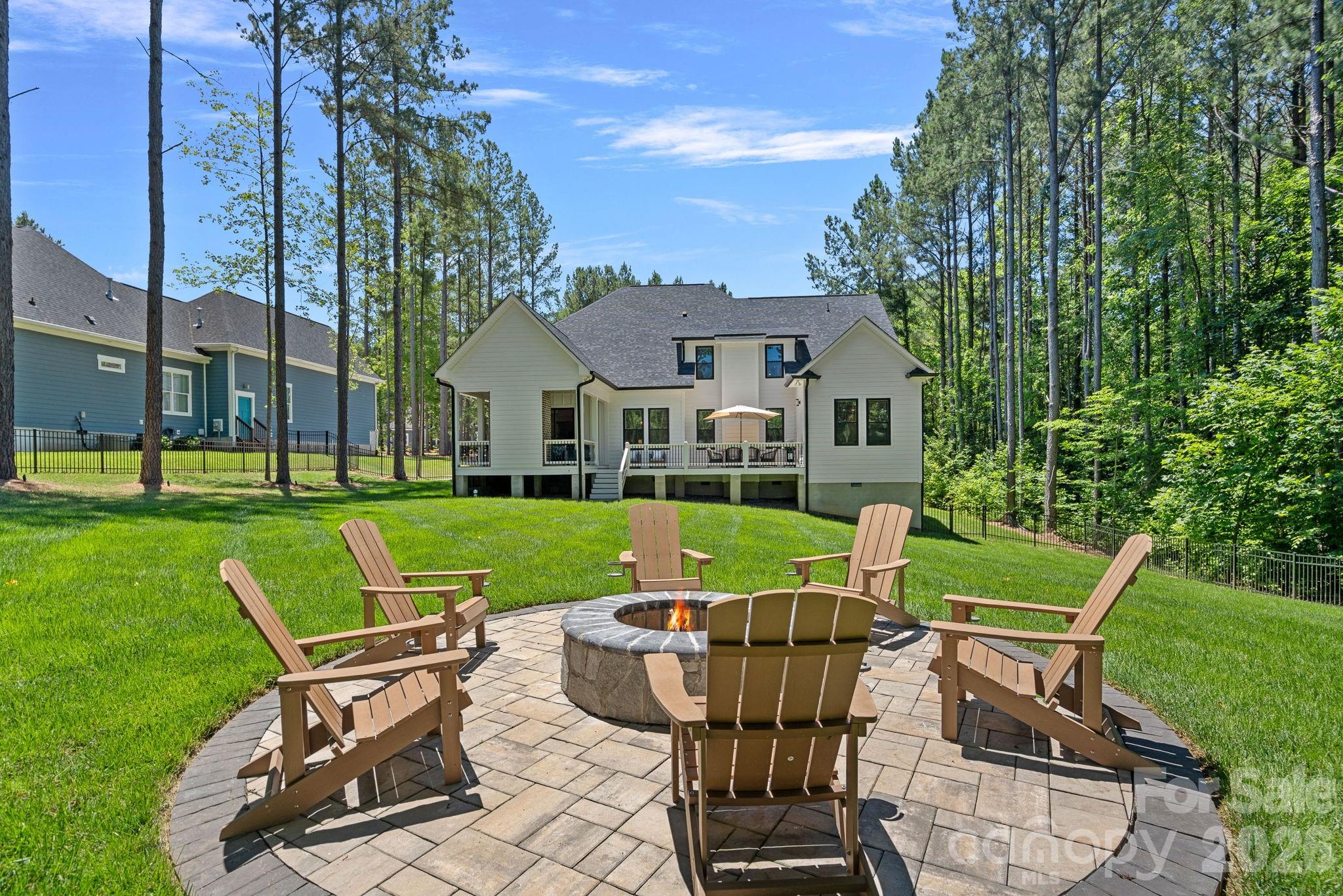 156 Crooked Branch Way — Troutman
