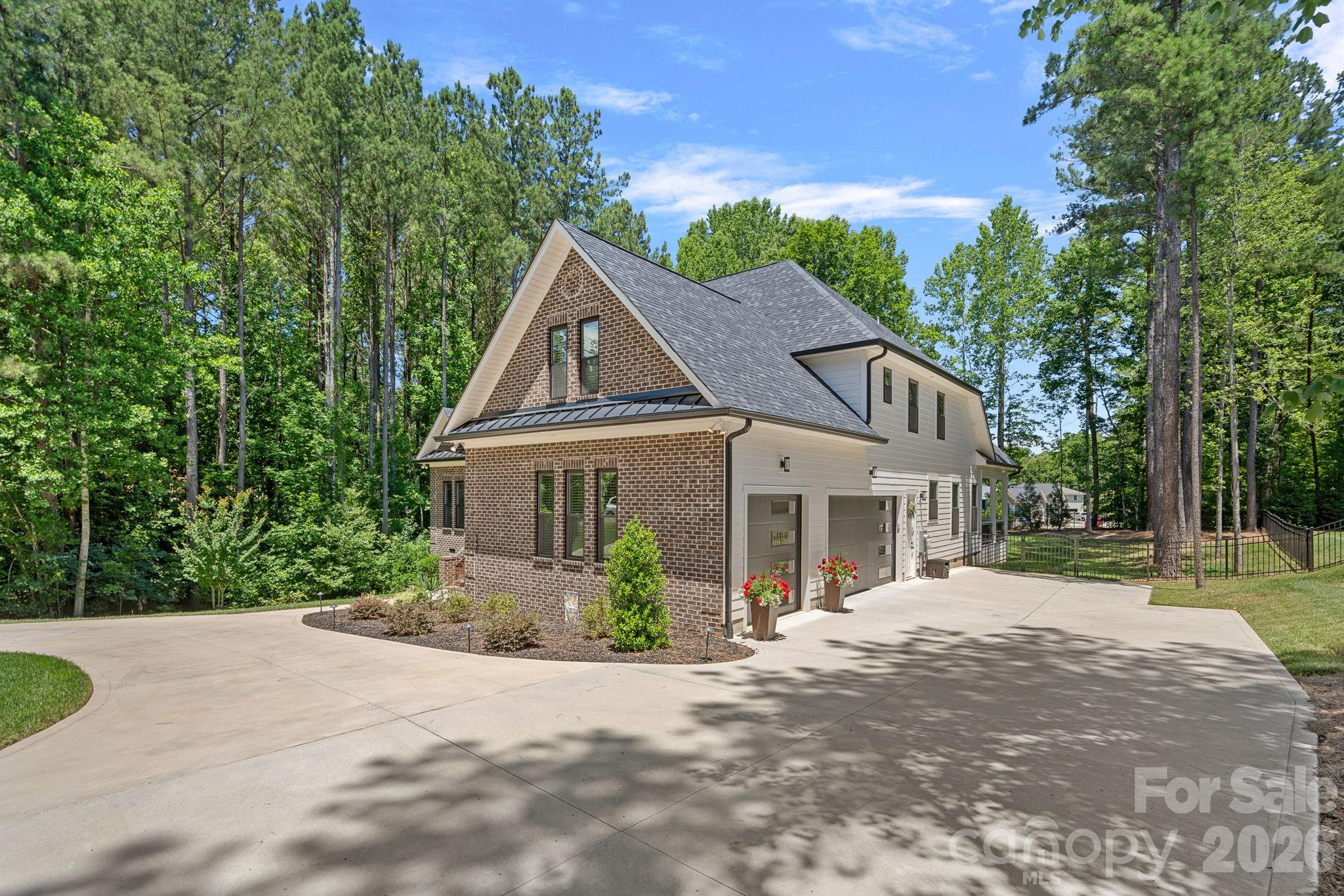 156 Crooked Branch Way — Troutman
