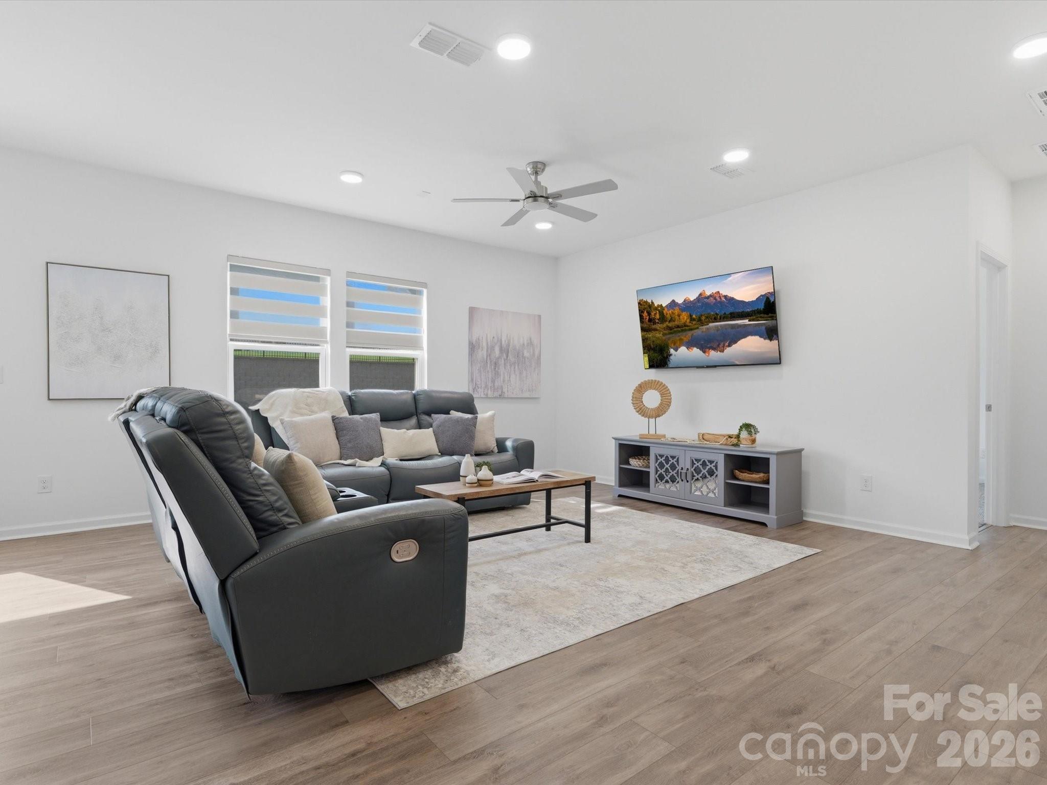 11126 Glasden Road — Charlotte
