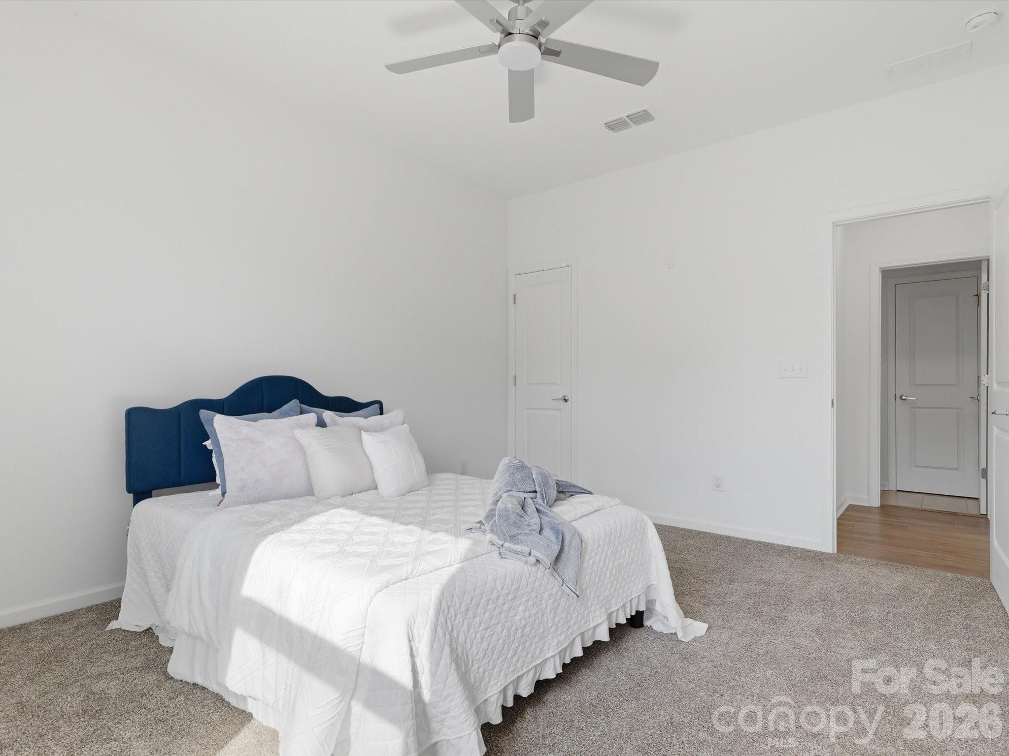 11126 Glasden Road — Charlotte