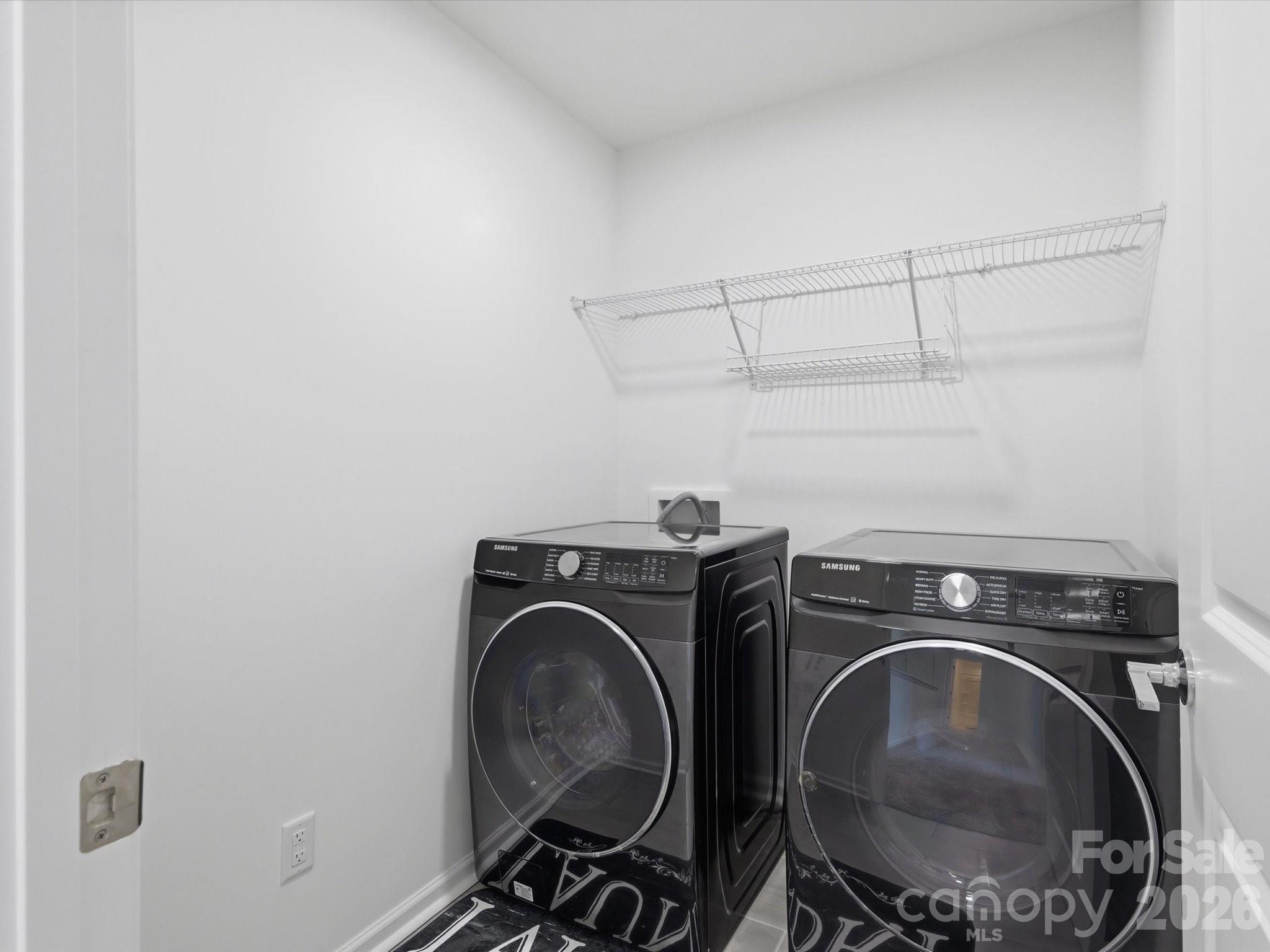 11126 Glasden Road — Charlotte