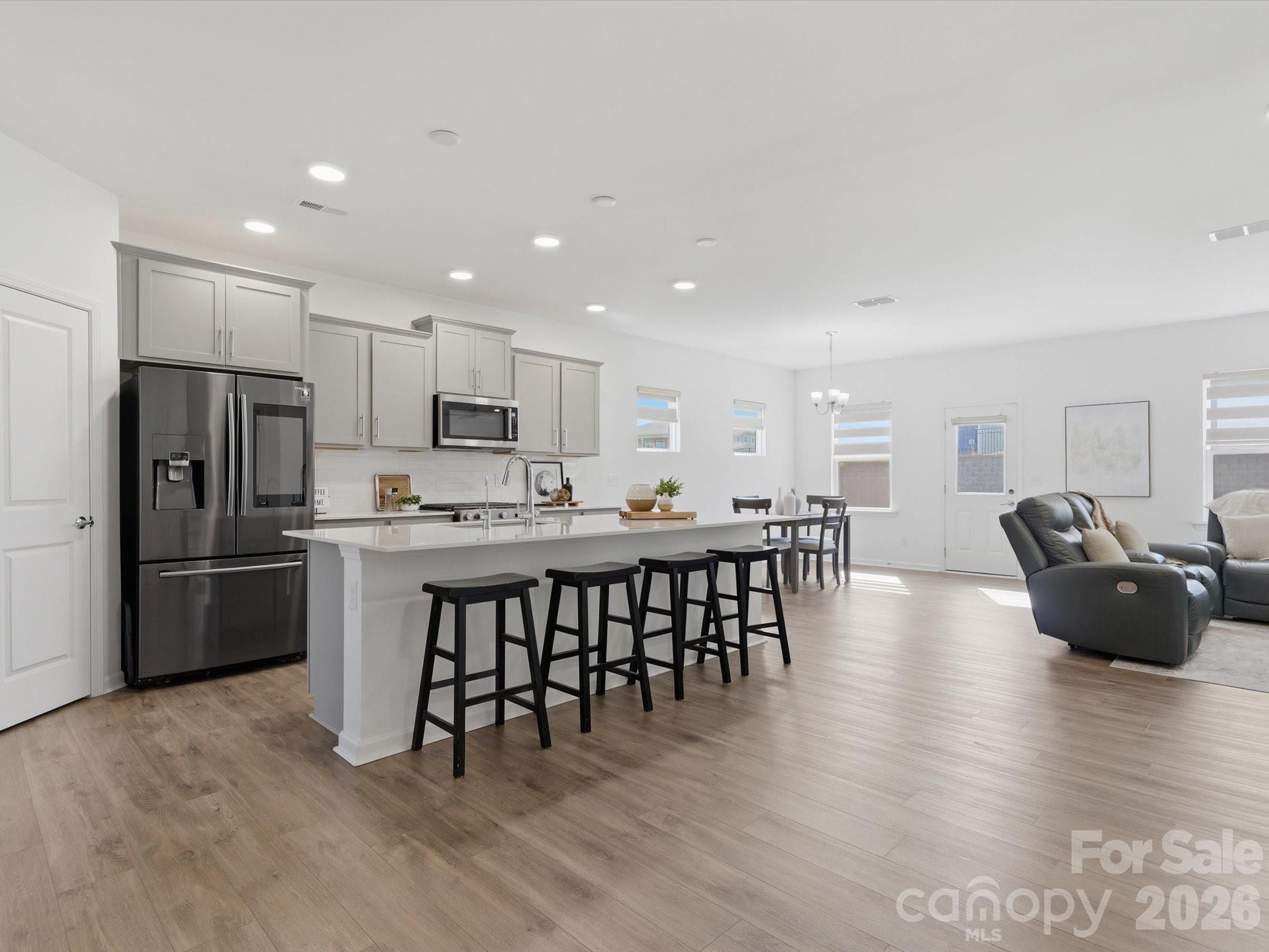 11126 Glasden Road — Charlotte