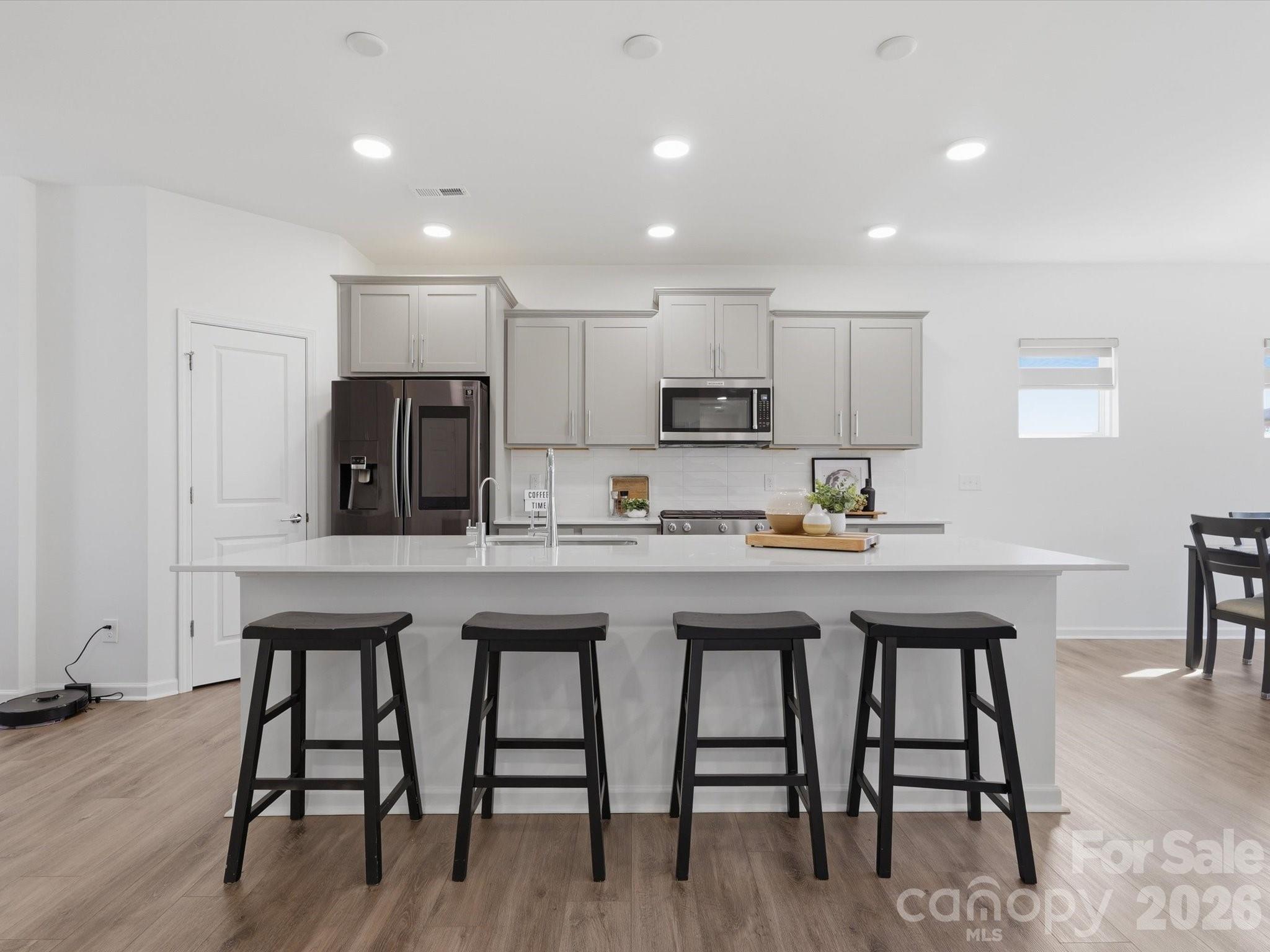 11126 Glasden Road — Charlotte