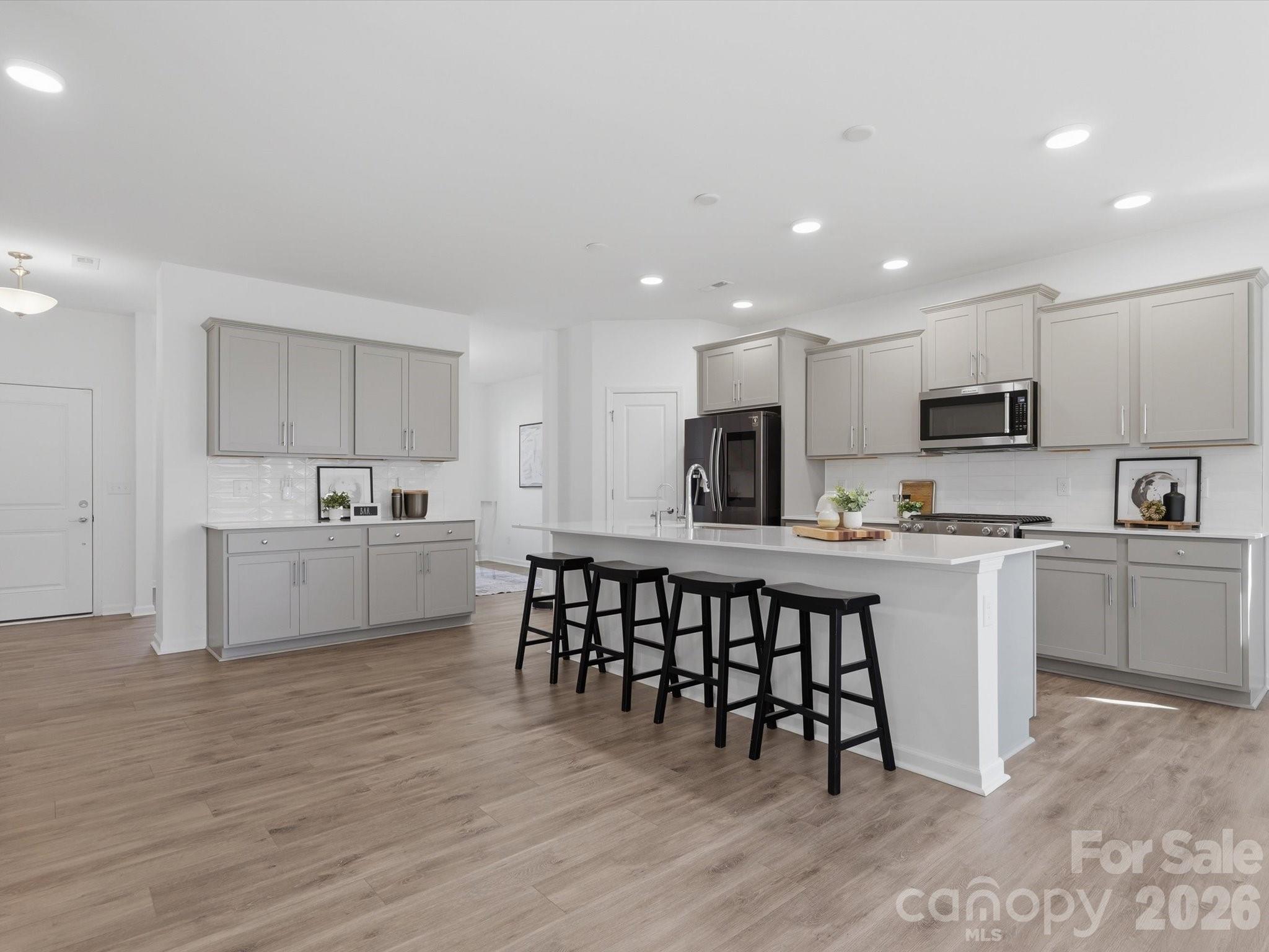 11126 Glasden Road — Charlotte